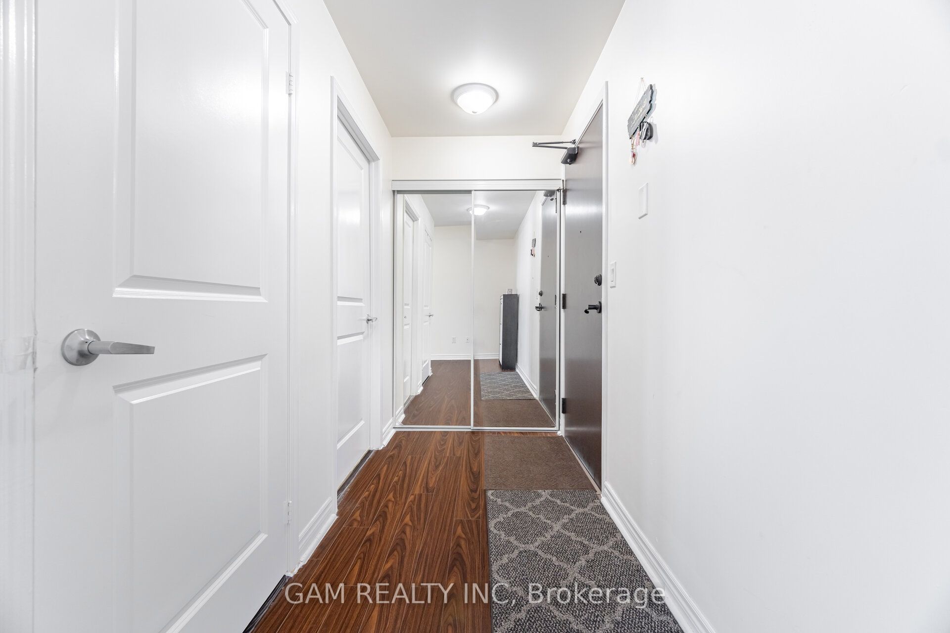 385 Prince Of Wales Drive 1102