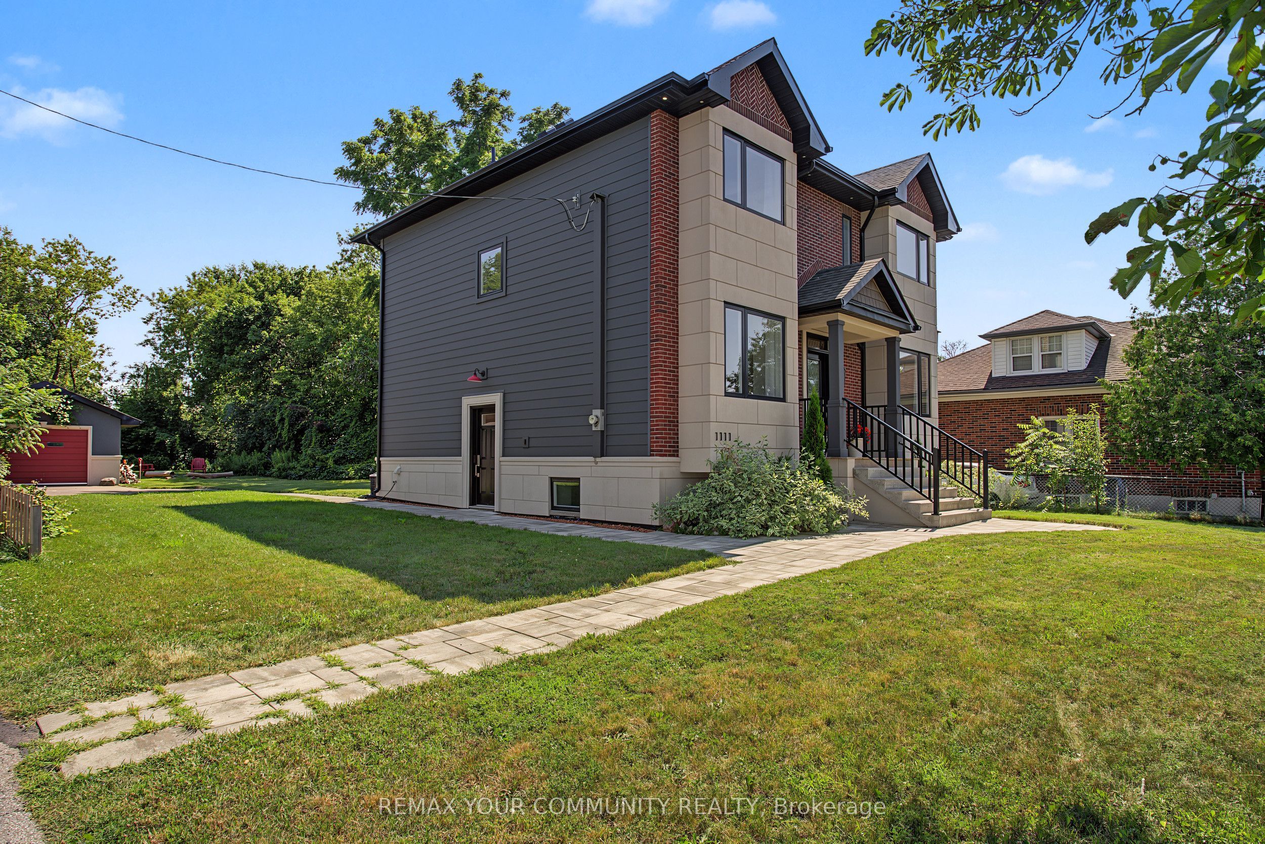 1111 King Street E