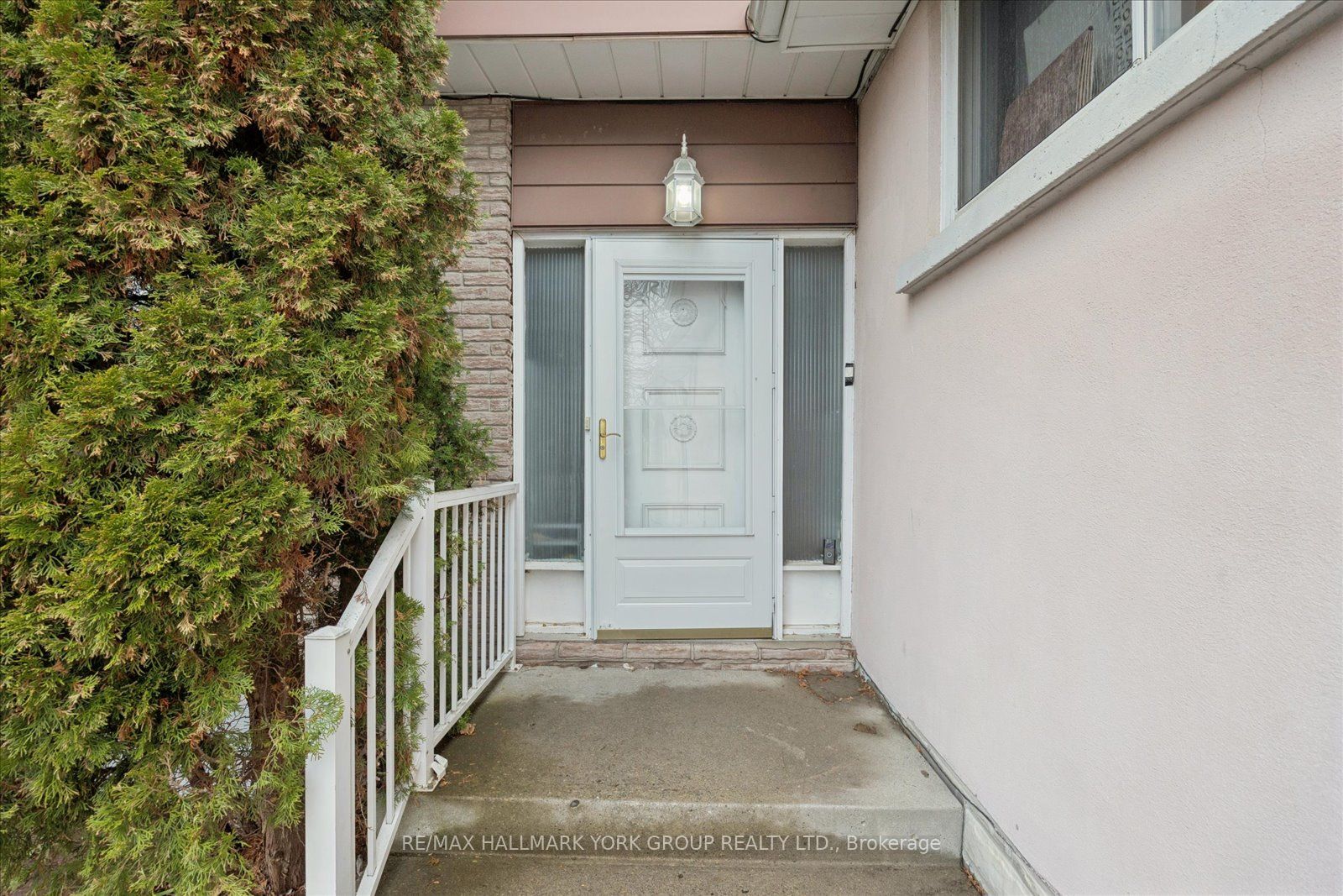 226 Cromwell Avenue
