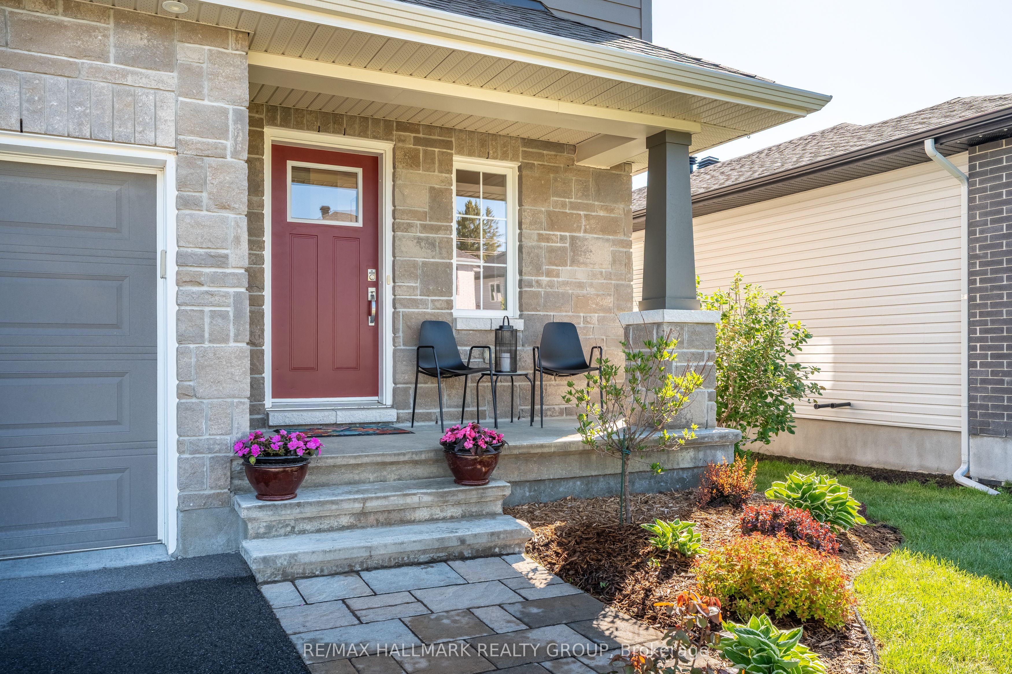 755 Kirkham Crescent