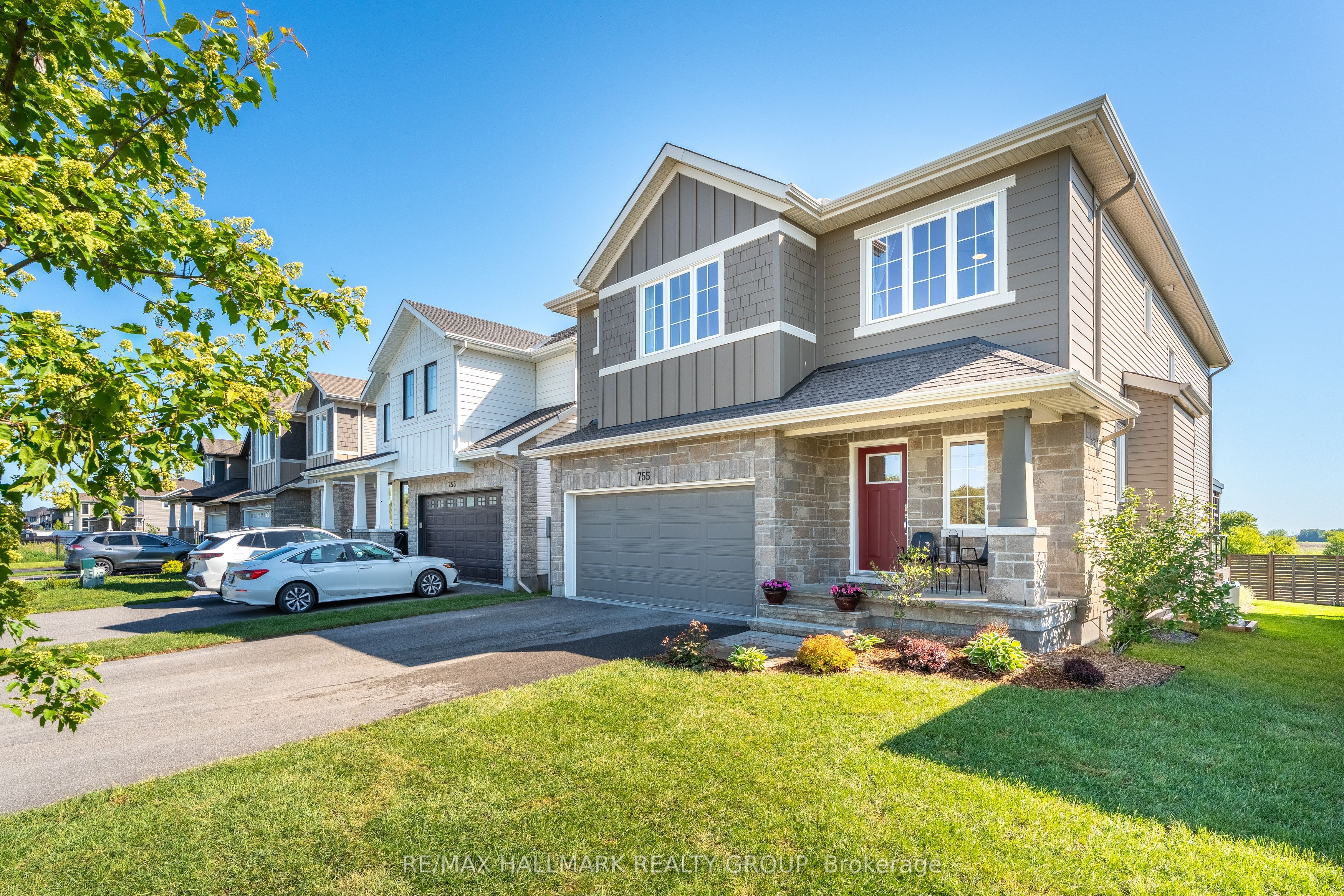755 Kirkham Crescent