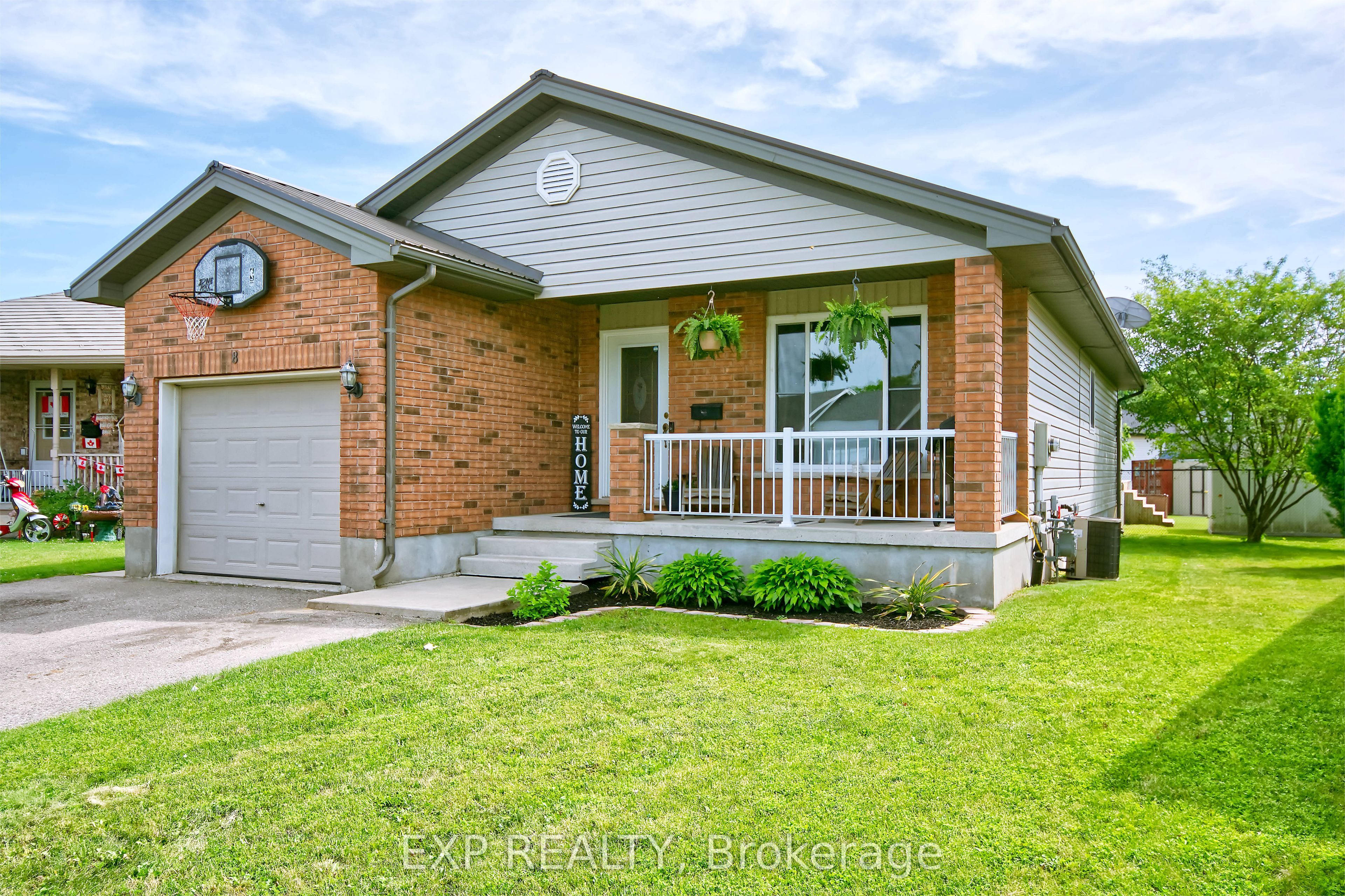 8 Rebecca Drive