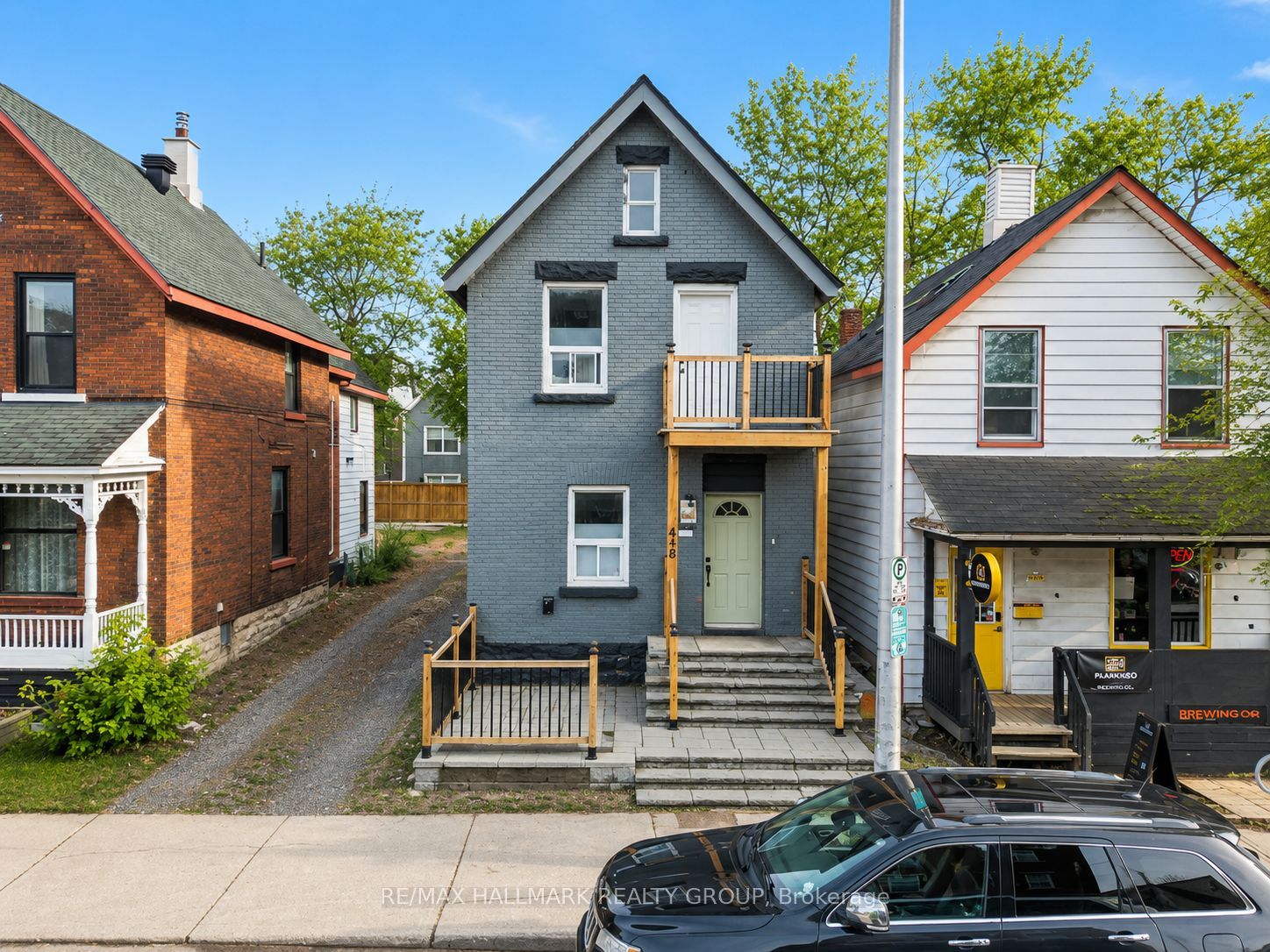 638-640 Somerset Street W