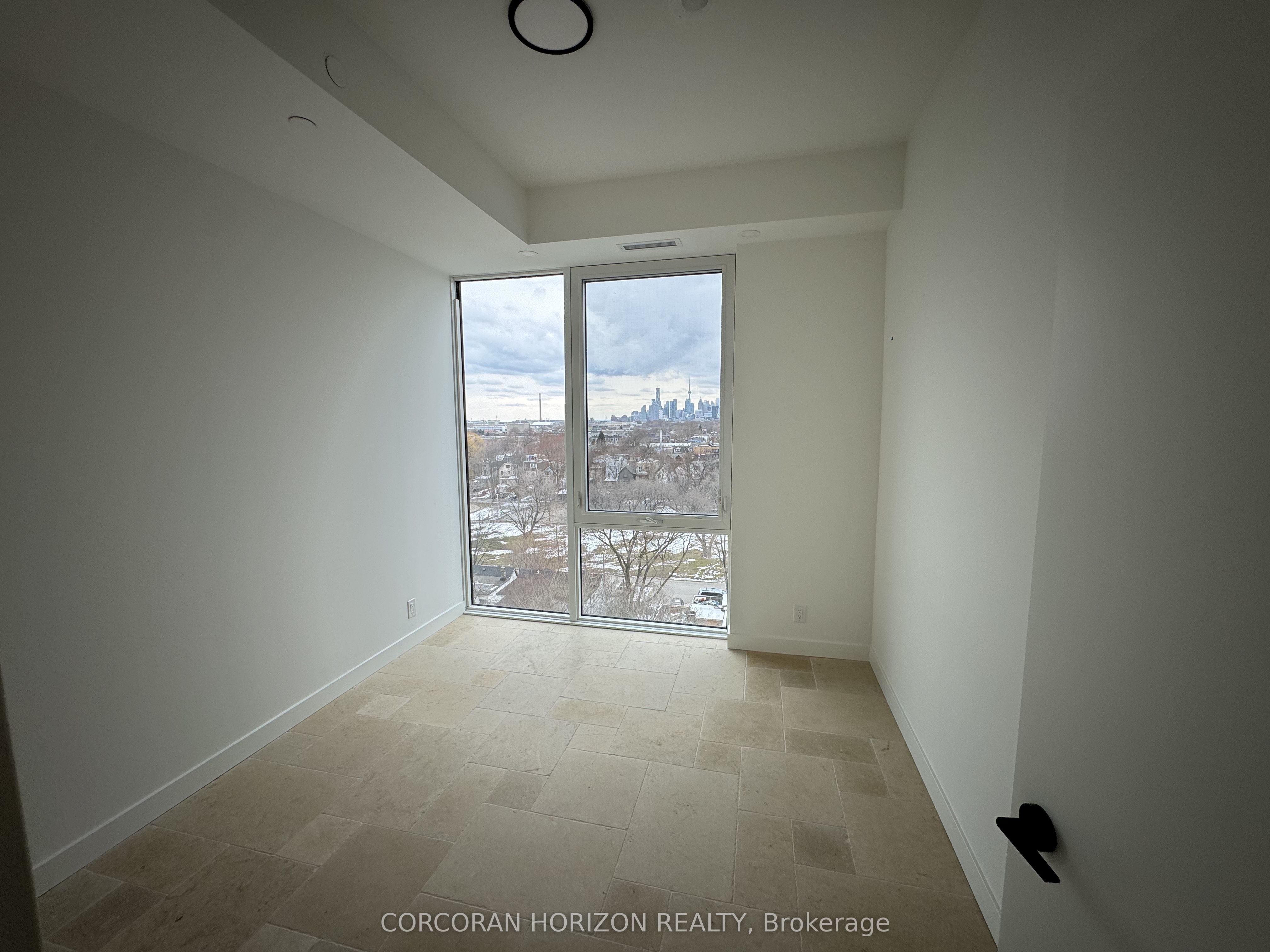 1050 Eastern Avenue 819