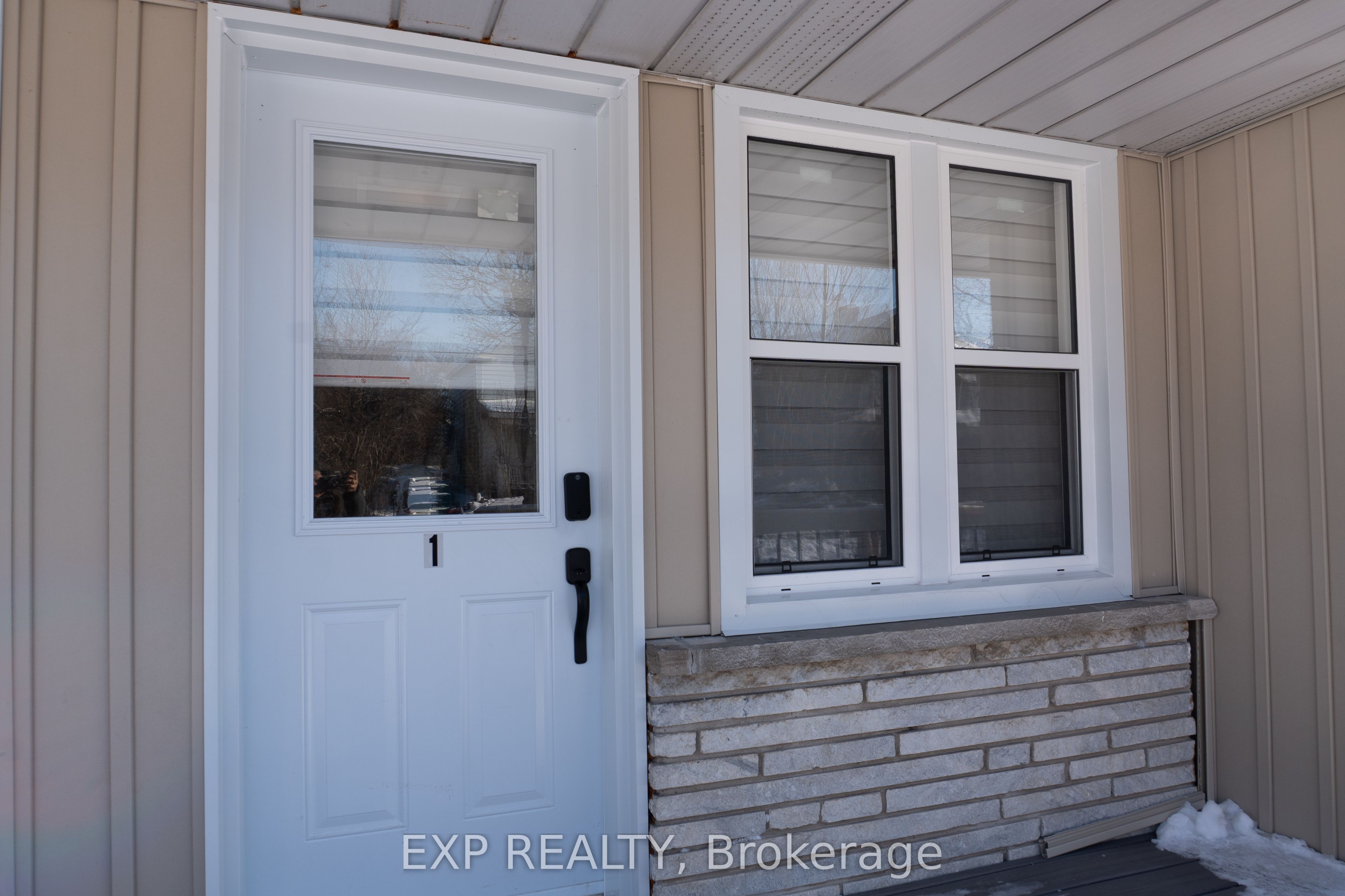 1515 Dufferin Street