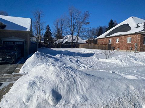 23 Corvinelli Street Whitby ON L1M 0G7