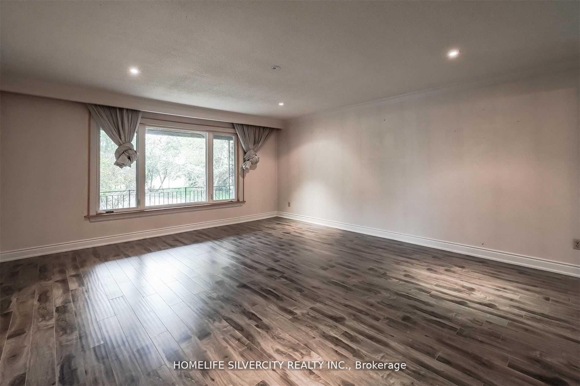 4395 Castlemore Road