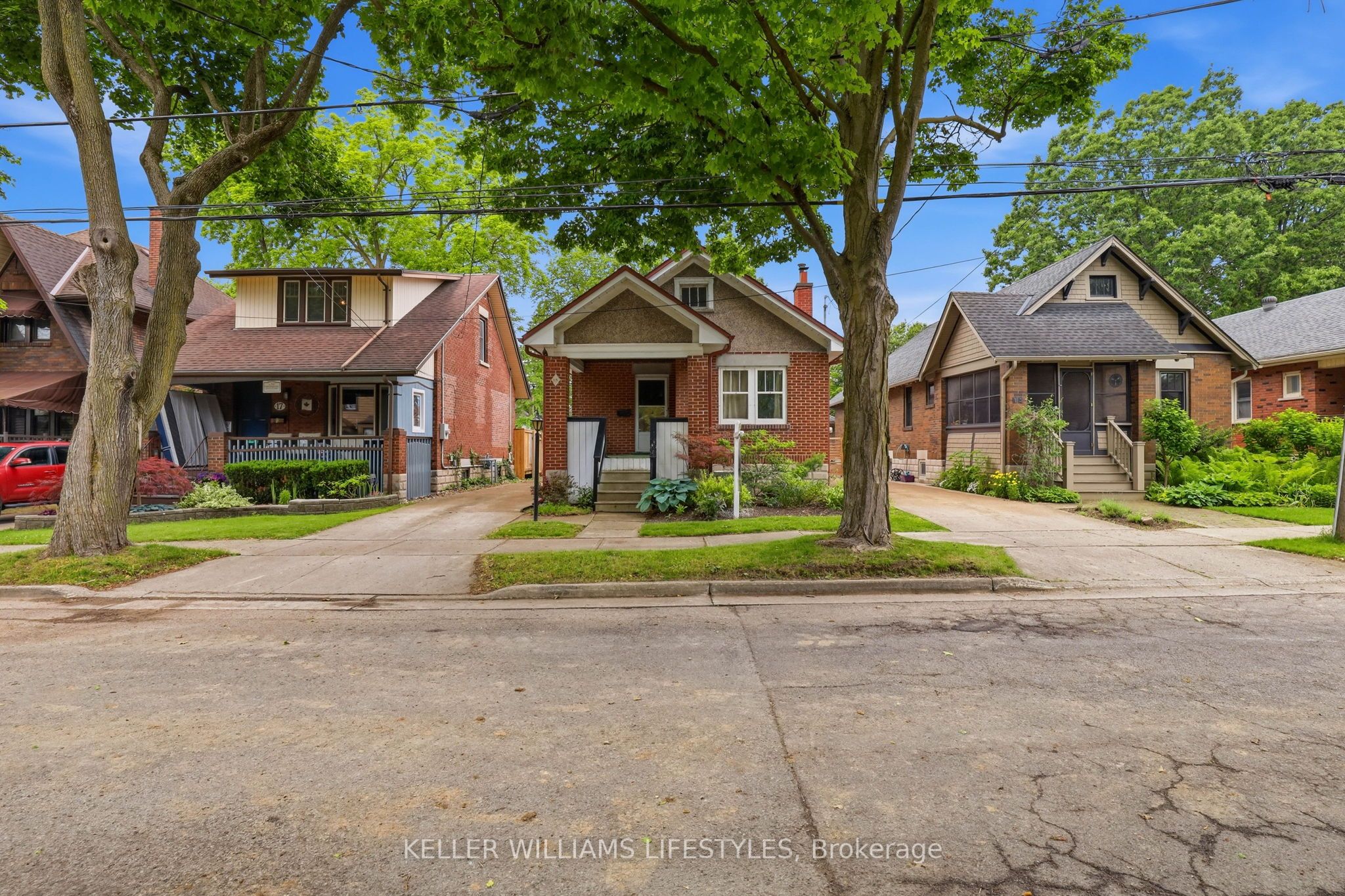 15 Lyndhurst Place