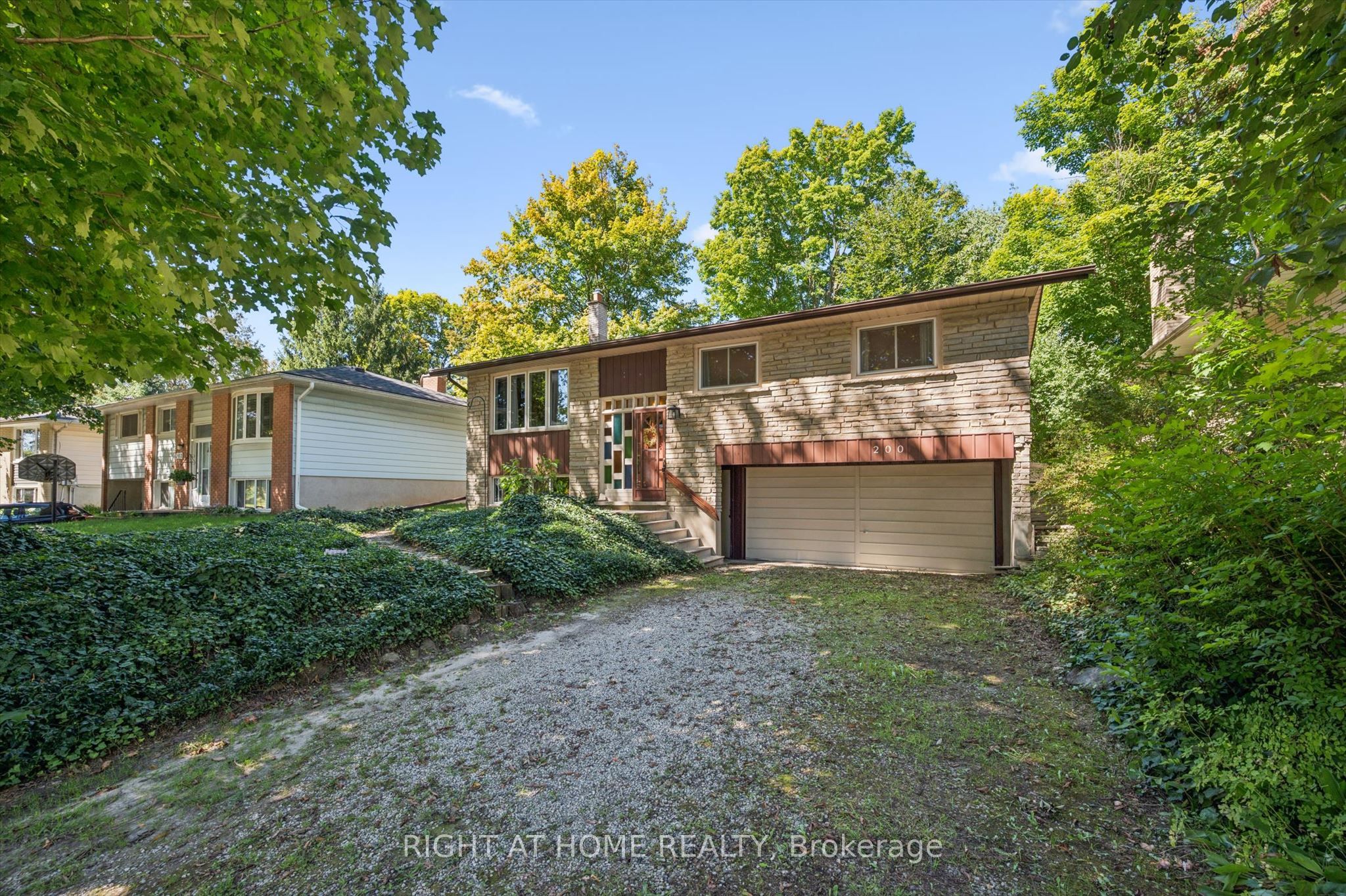 200 Cedarbrae Avenue