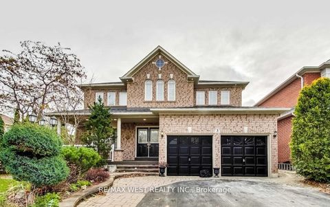 3 Branstone Drive Whitby ON L1R 3B6