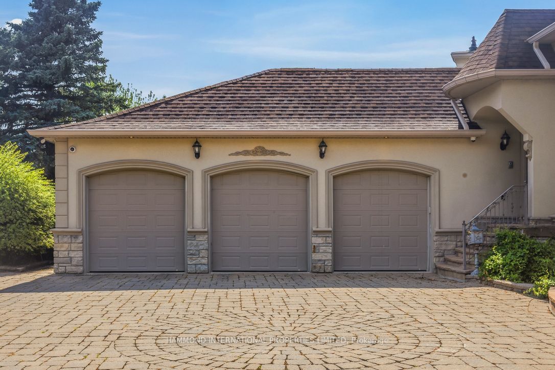12 Denham Drive