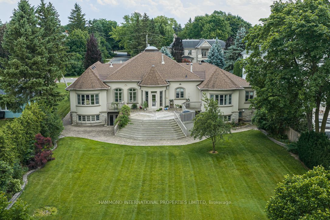 12 Denham Drive