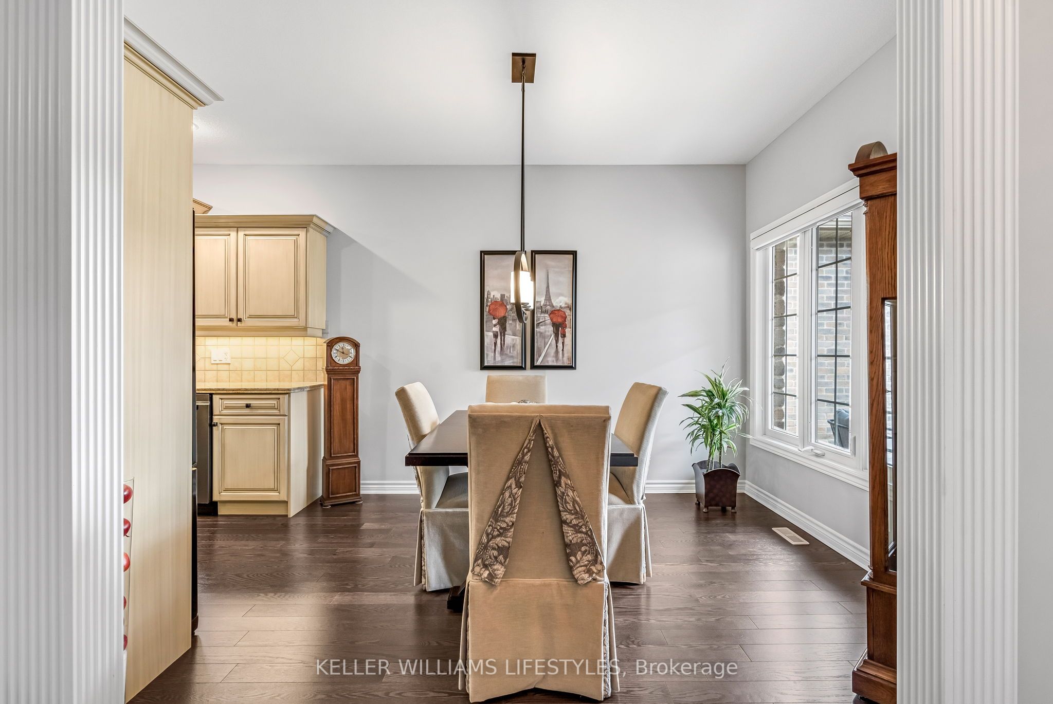 1144 CORONATION Drive 10