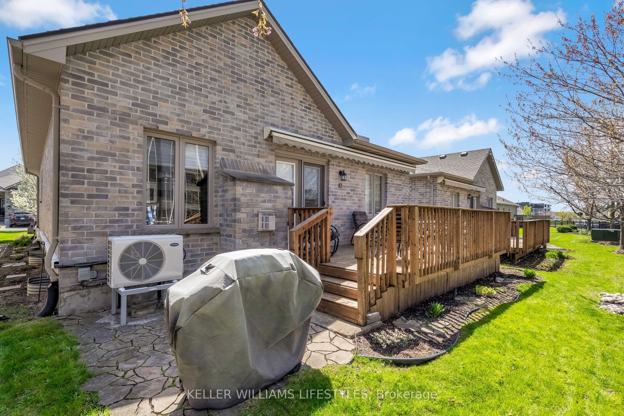 1144 CORONATION Drive 10