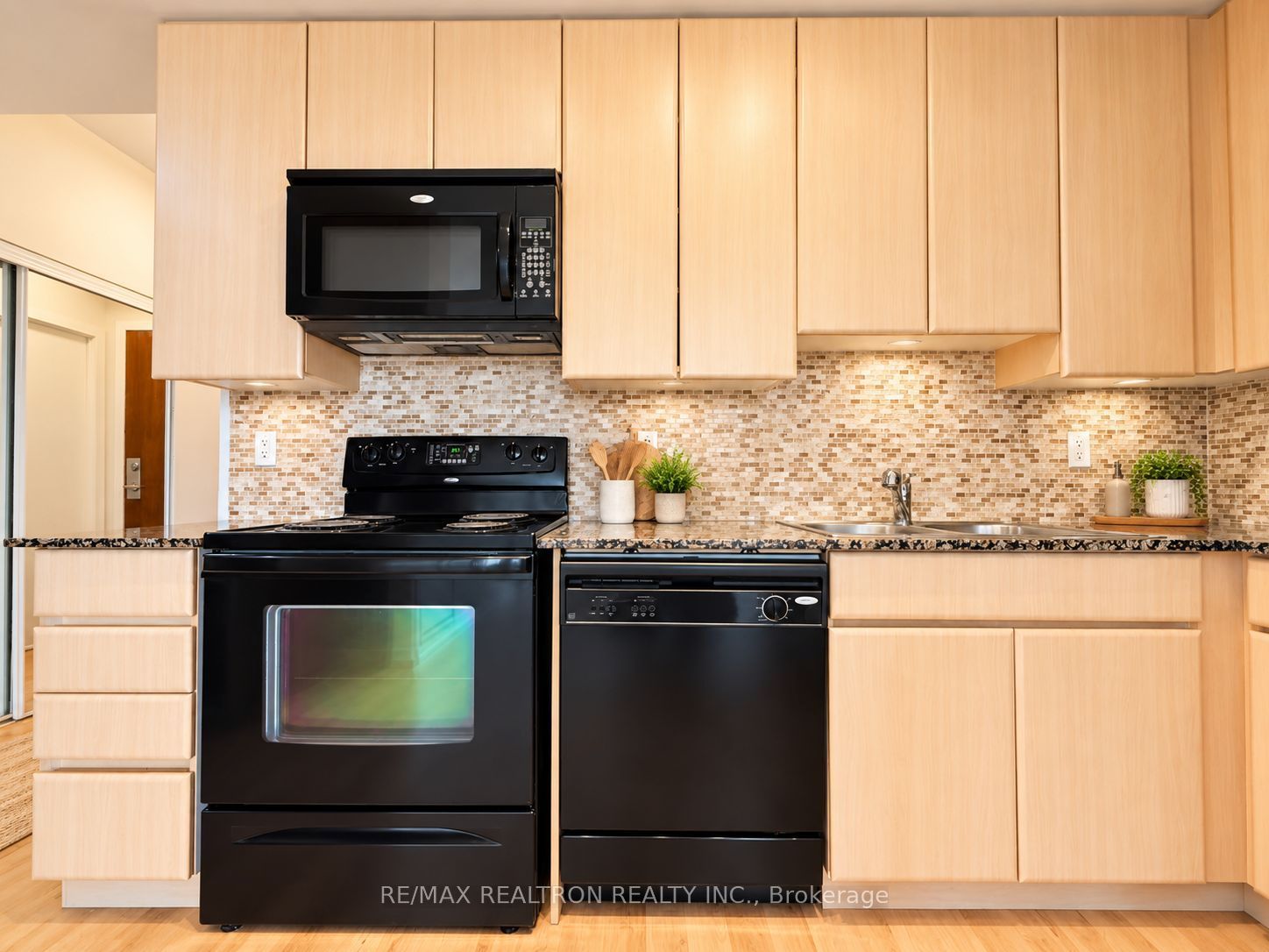 30 Canterbury Place 1103