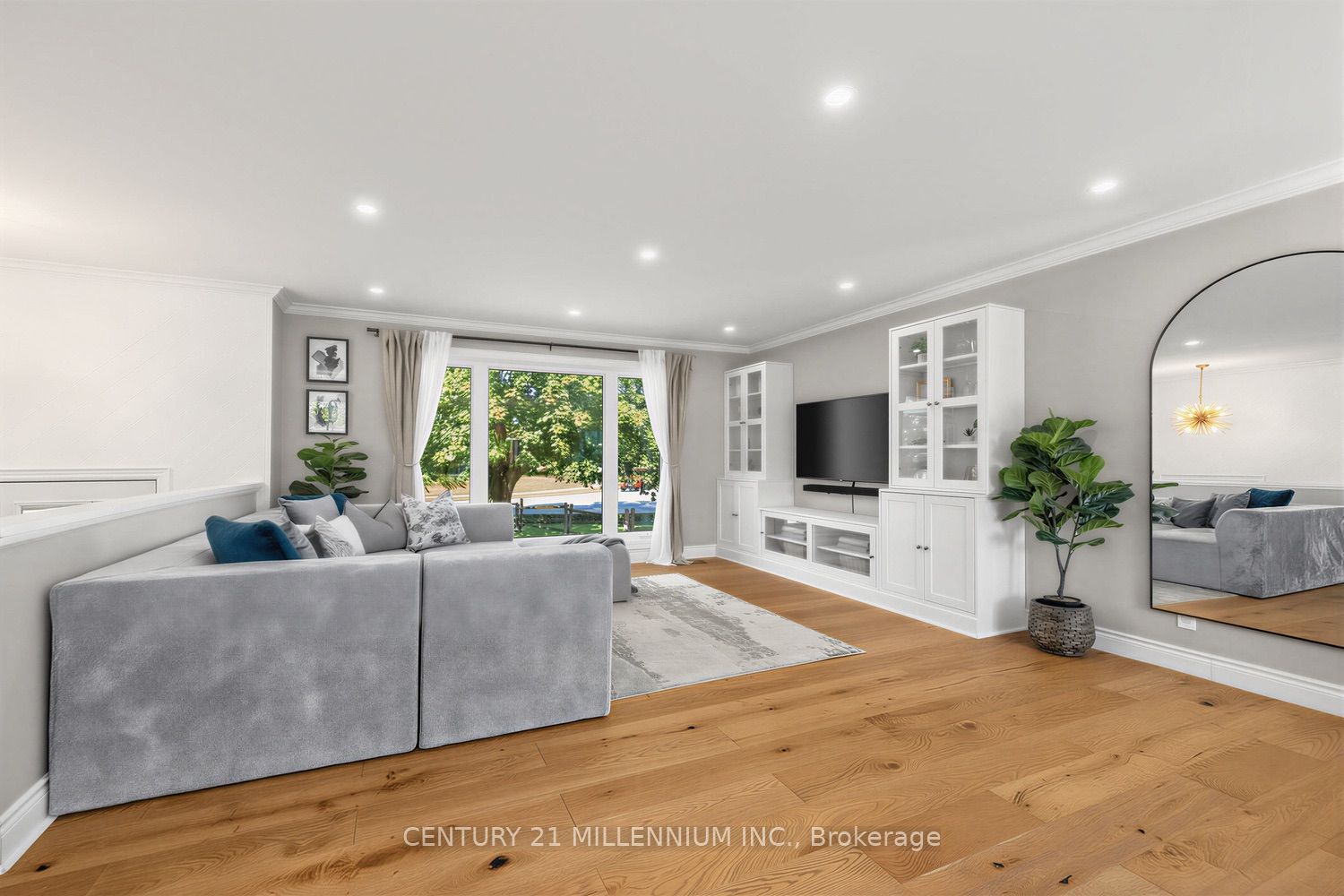 35 Cloverhill Crescent