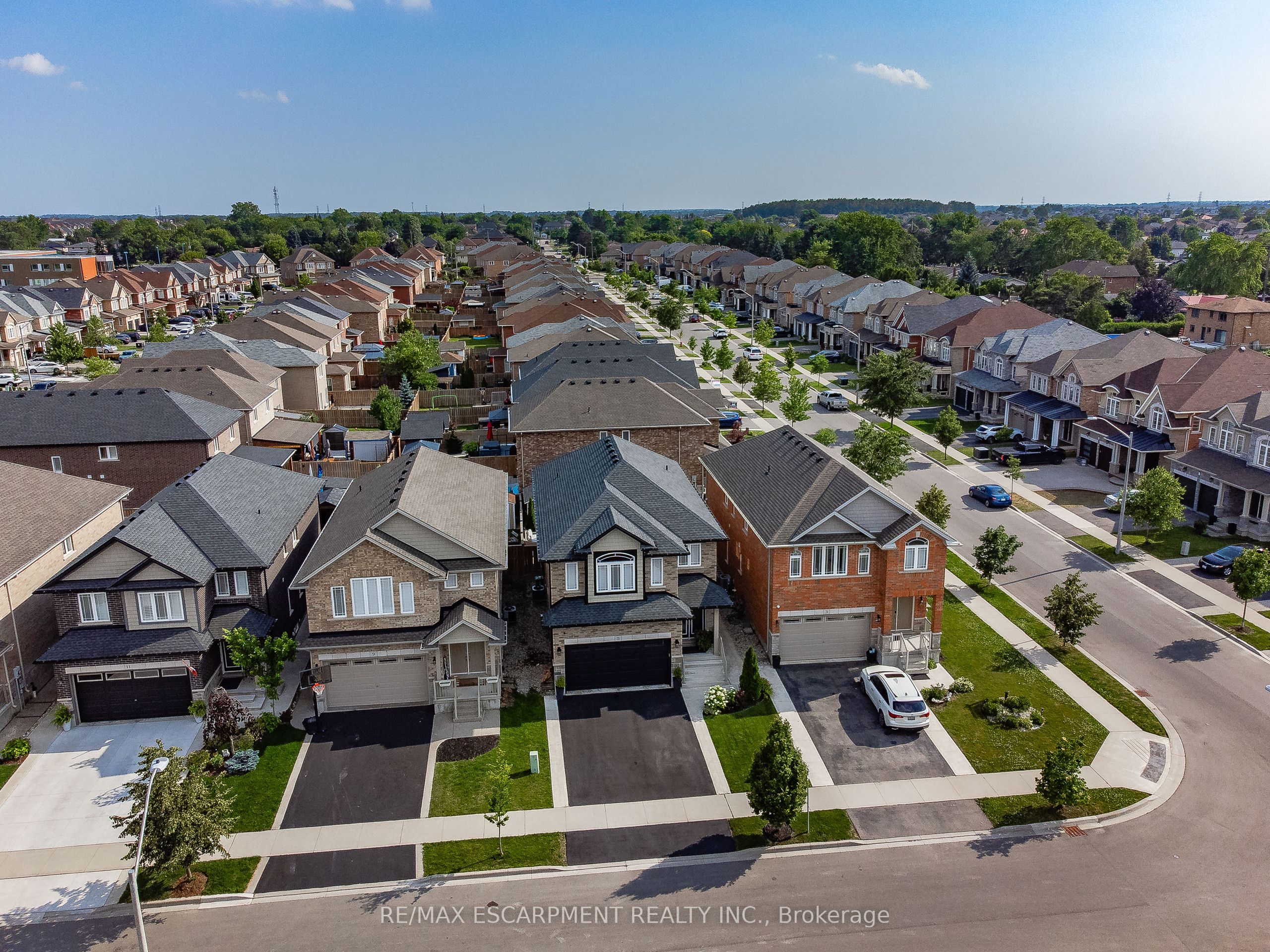 5 Narbonne Crescent