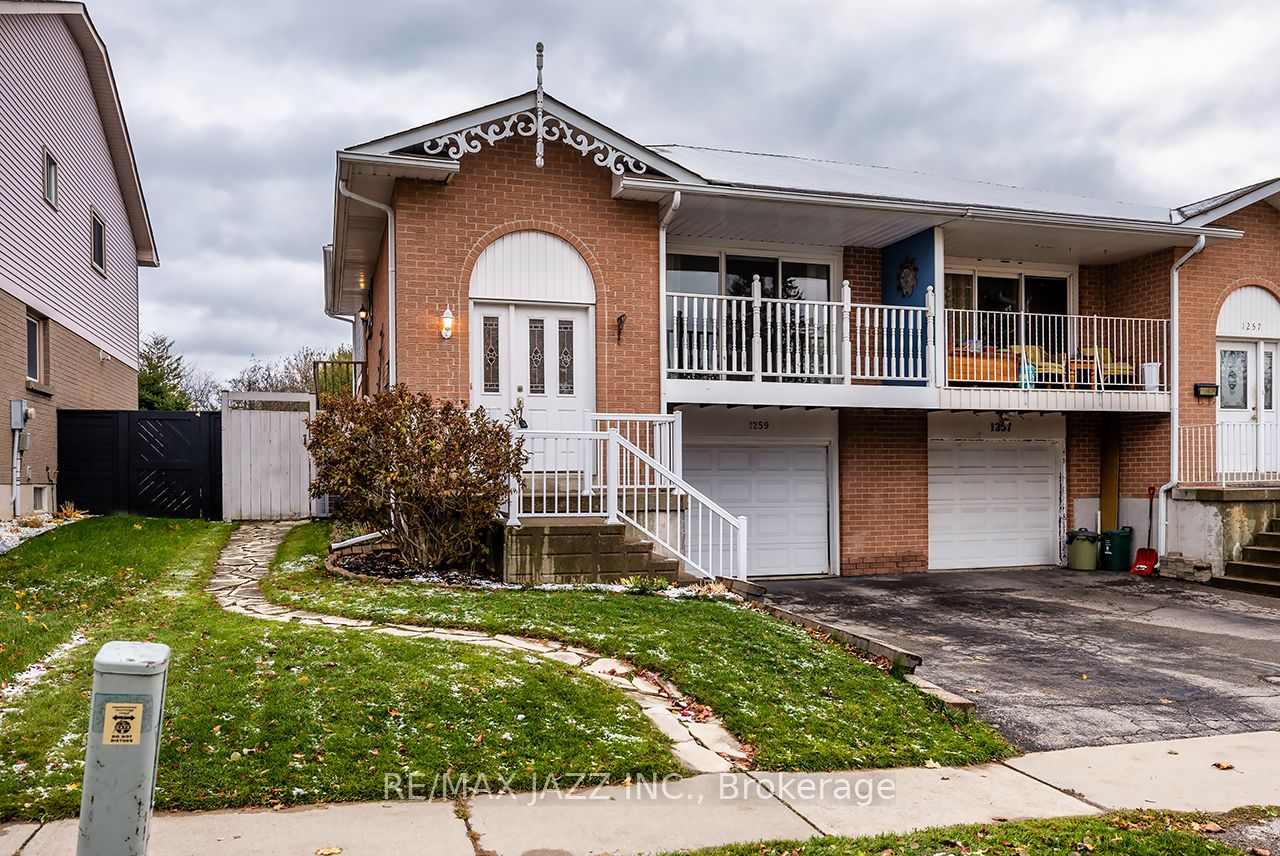 1259 Sunningdale Avenue