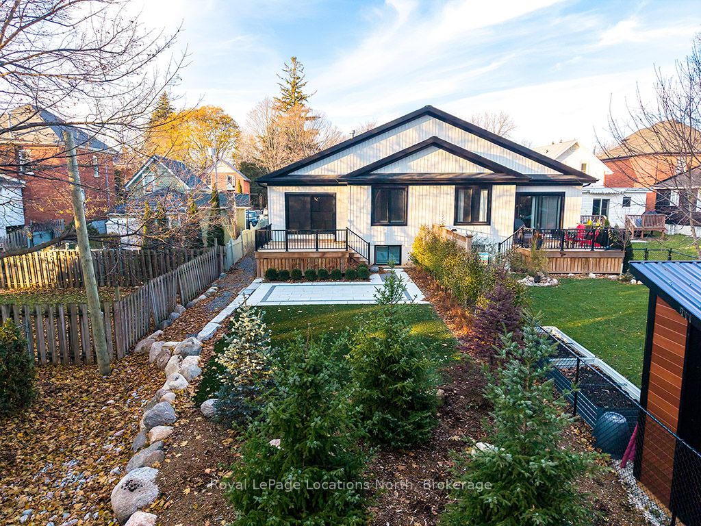 145 Boucher Street E