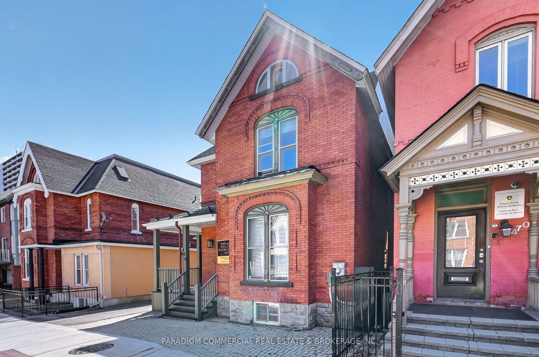 464 Somerset Street W