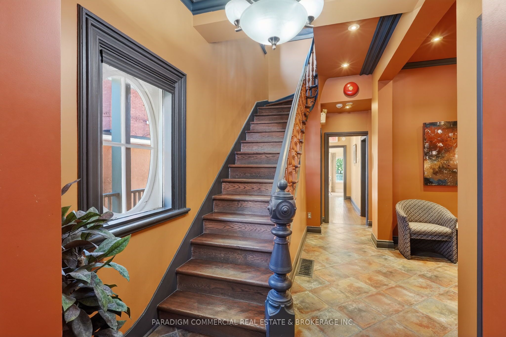 464 Somerset Street W