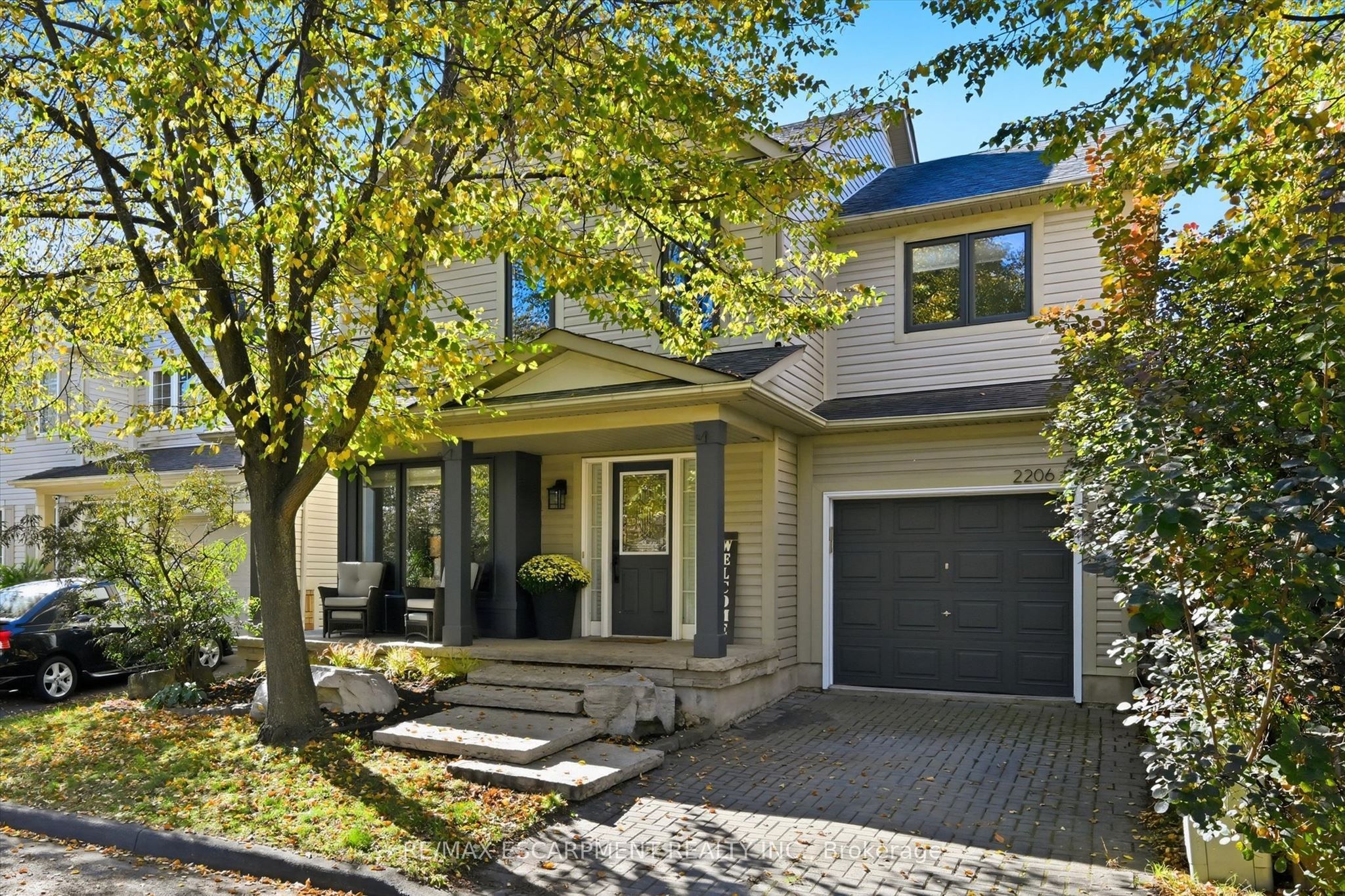 2206 Casselman Court
