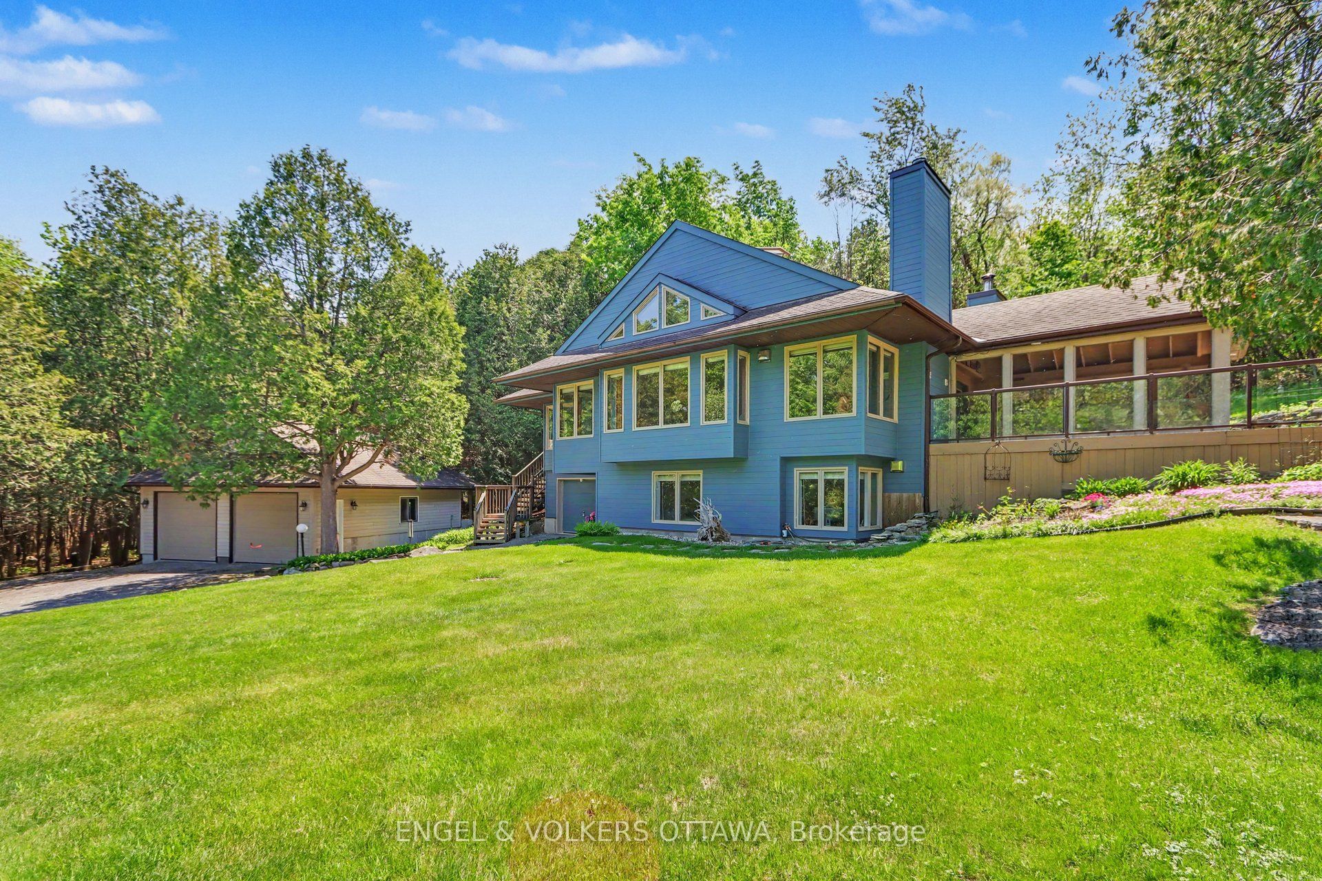4637 Northwoods Drive