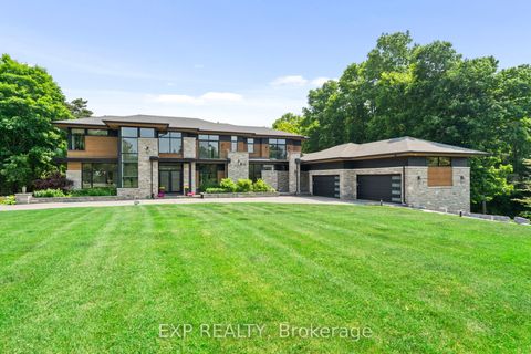 8 Cachet Parkway Markham ON L6C 1G8