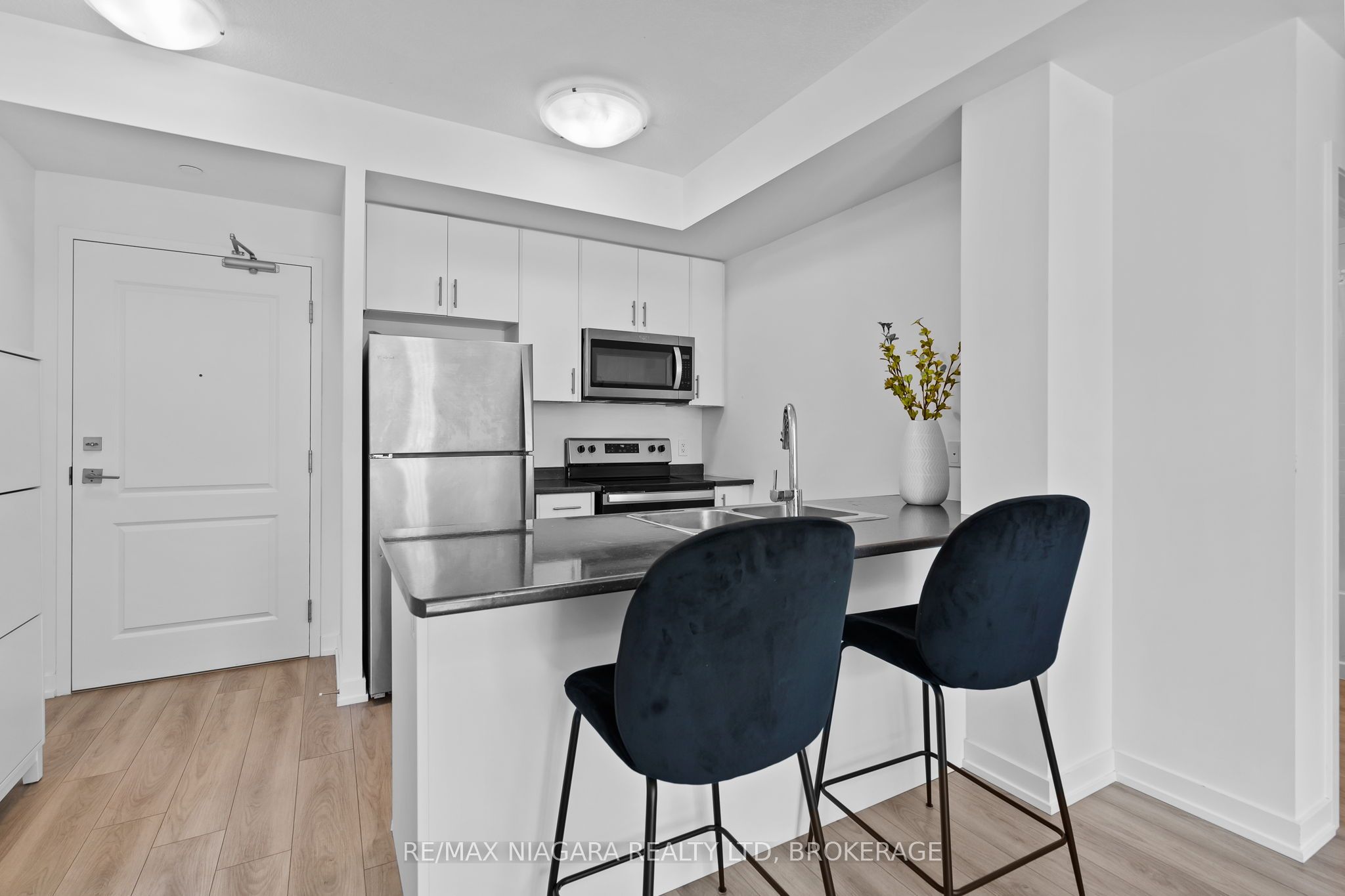 5055 GREENLANE Road 131