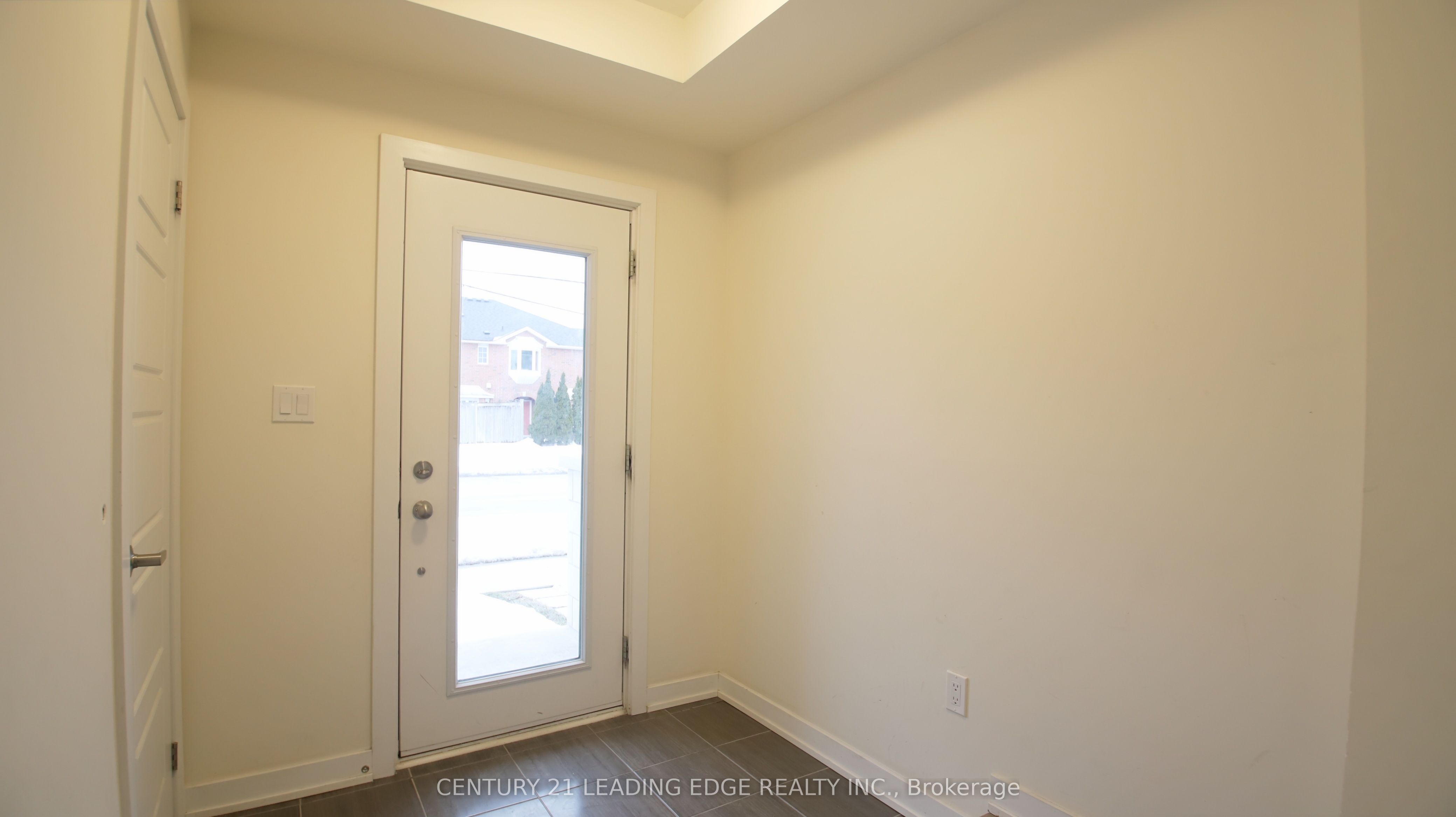 250 Finch Avenue 211