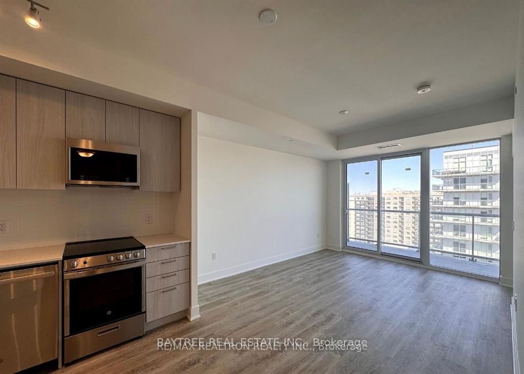 185 Deerfield Road 1205