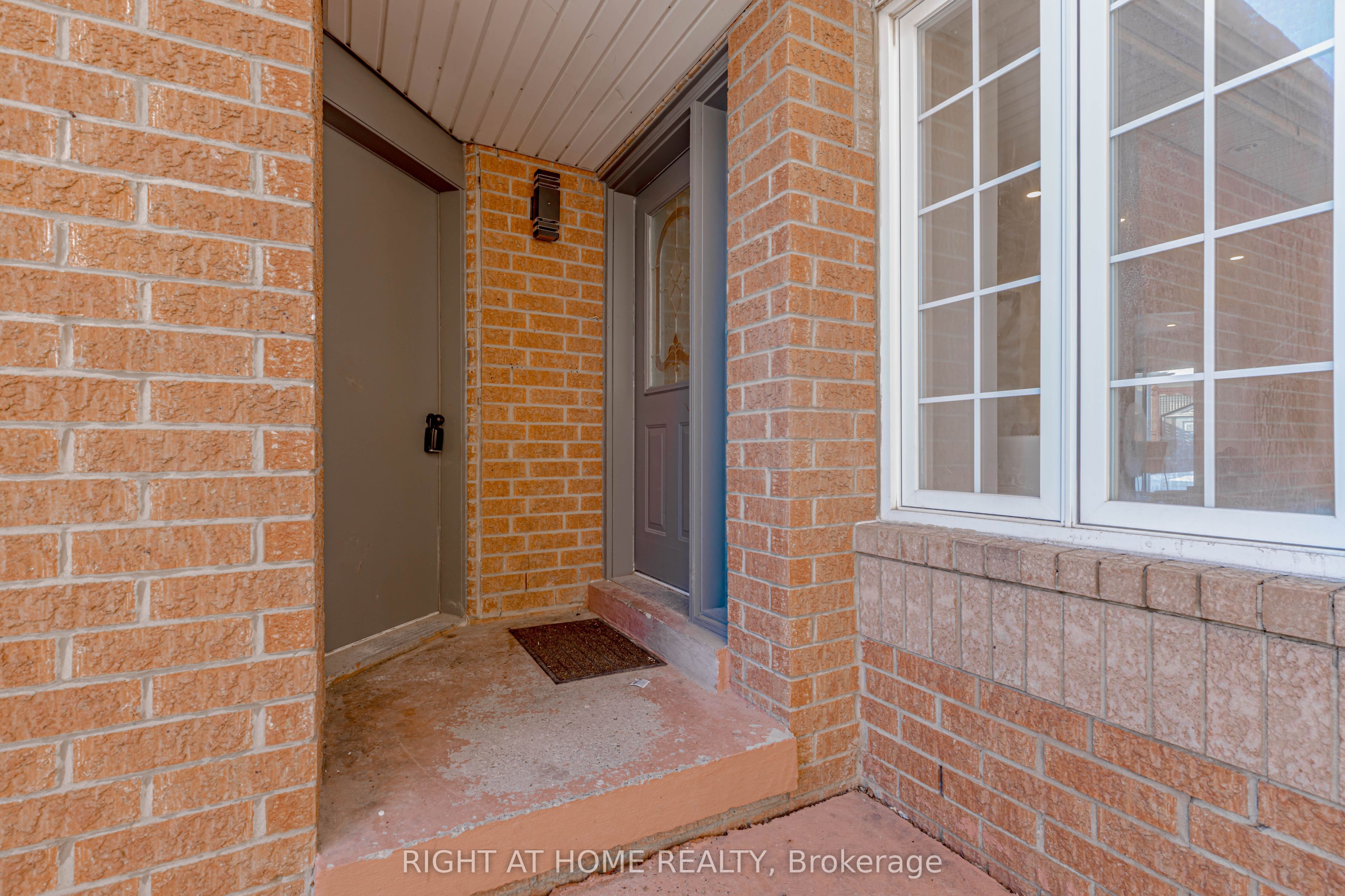 21 Carabram Court