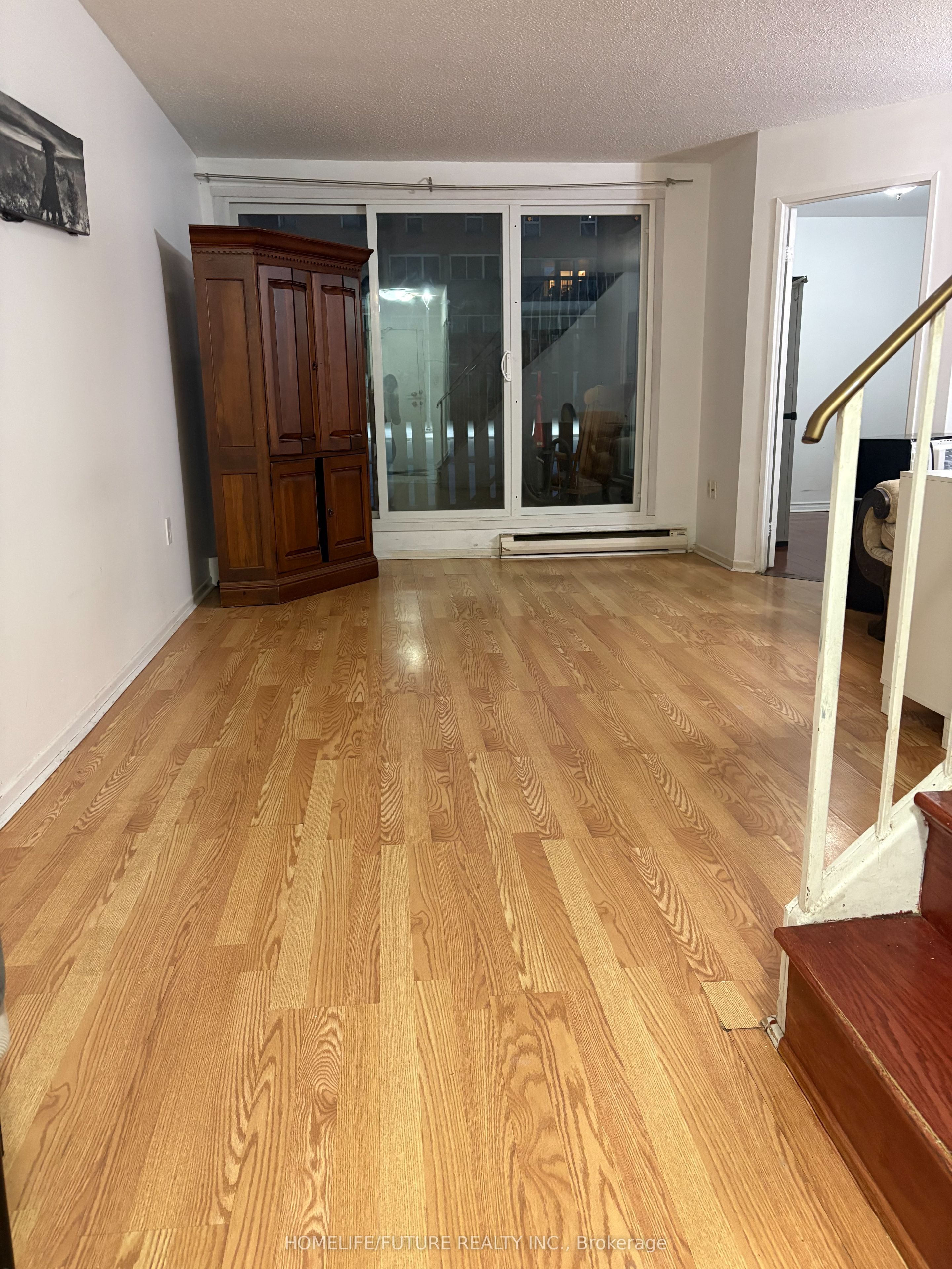 100 Mornelle Court 1046