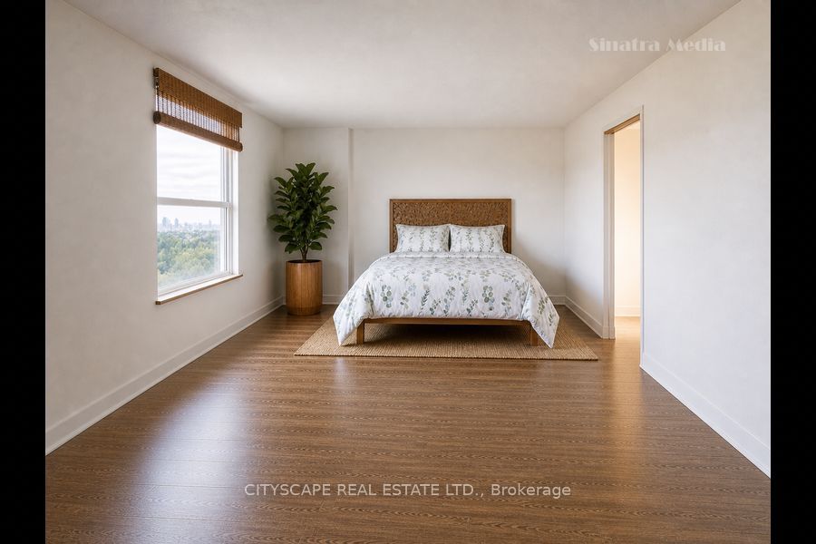 49 Queen Street E 1004
