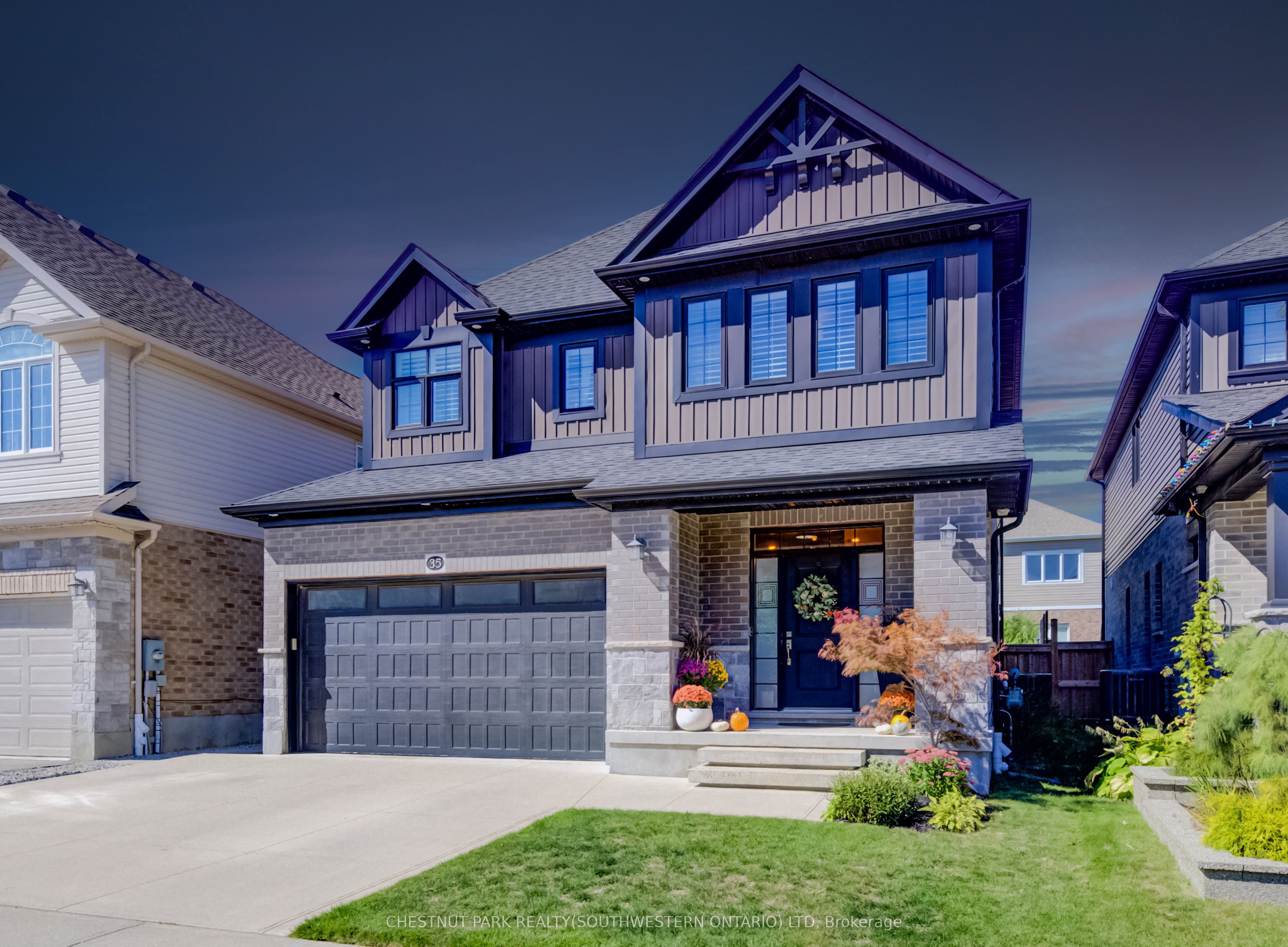 35 Greyhawk Street