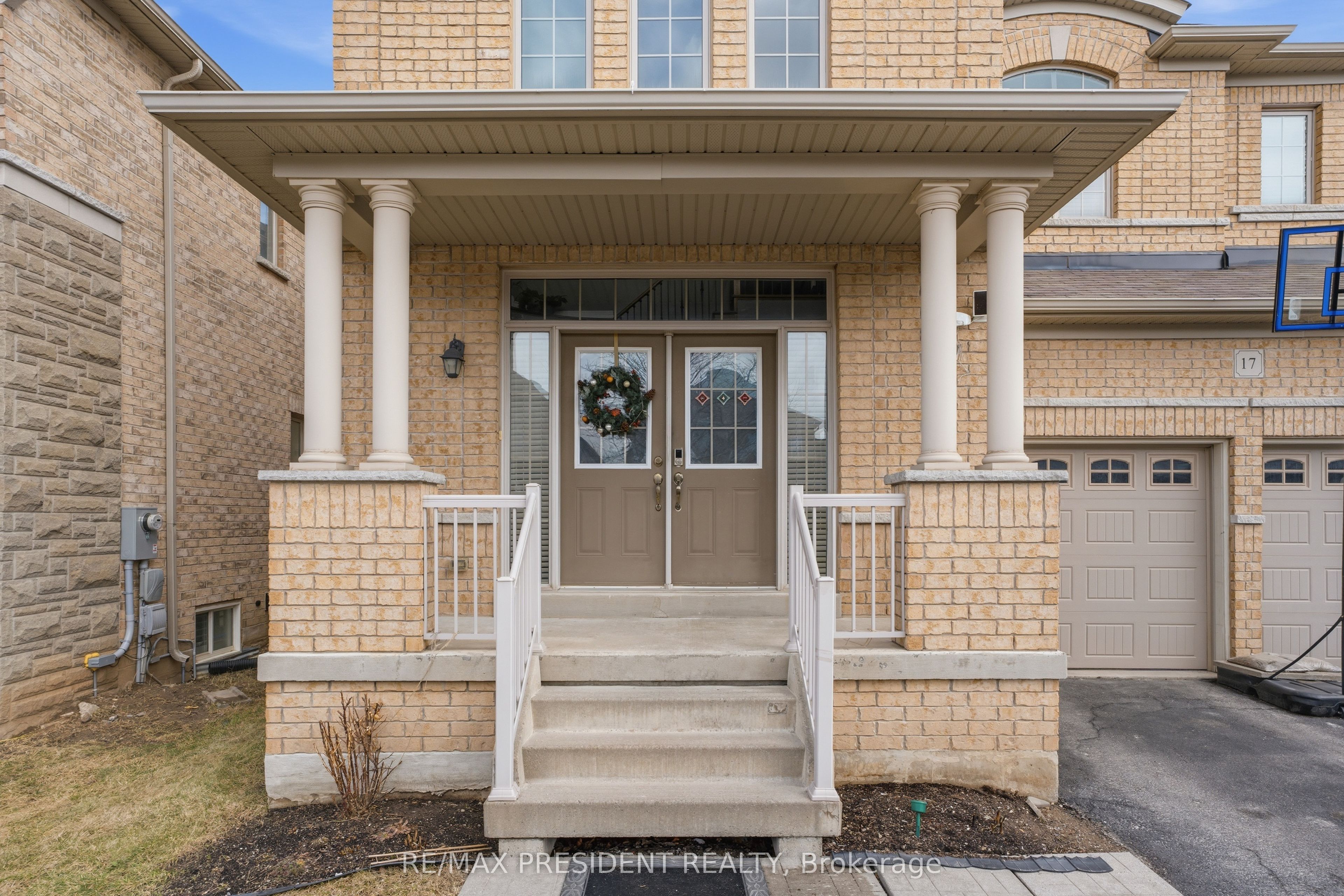 17 Mccartney Street