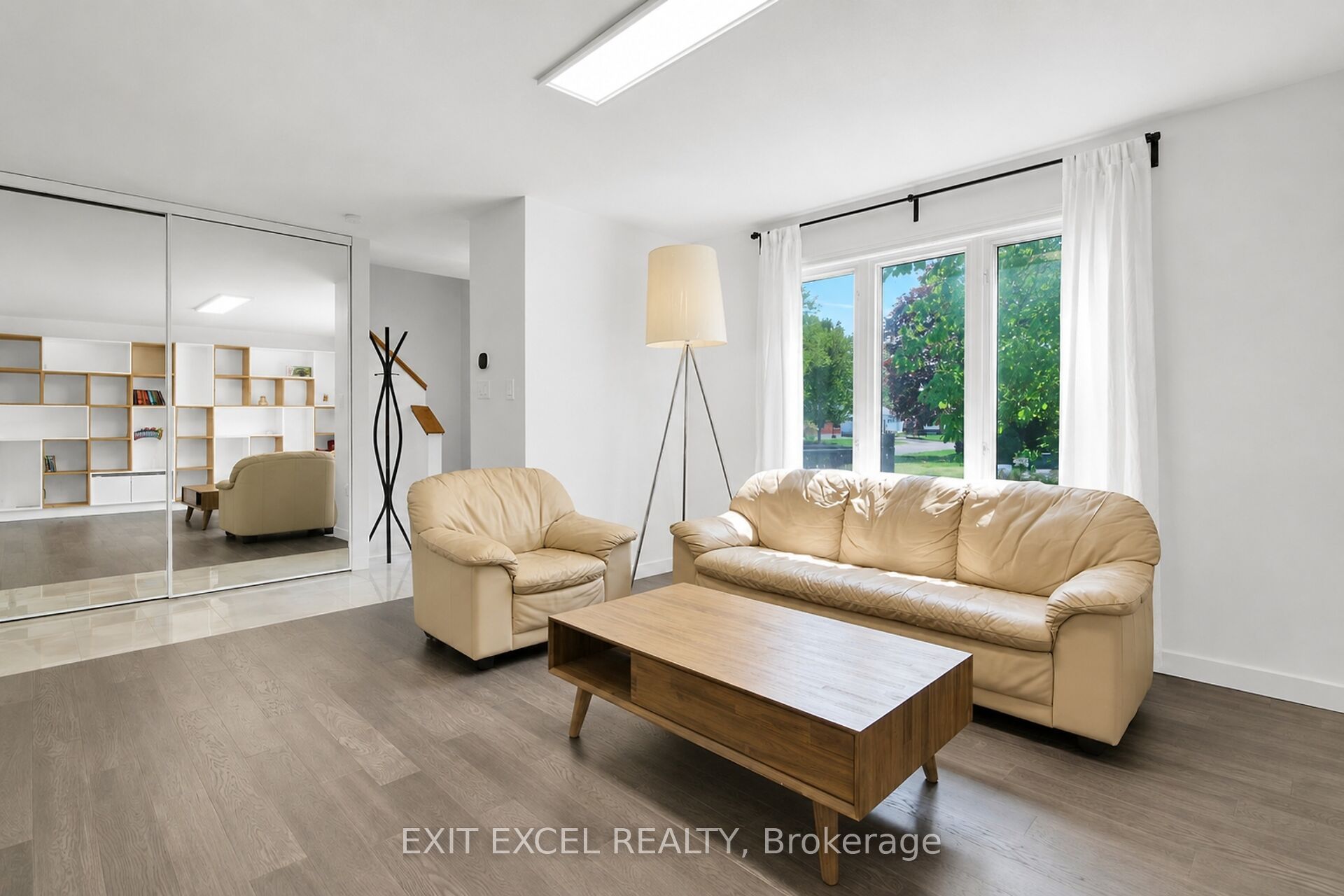 25 Uxbridge Crescent