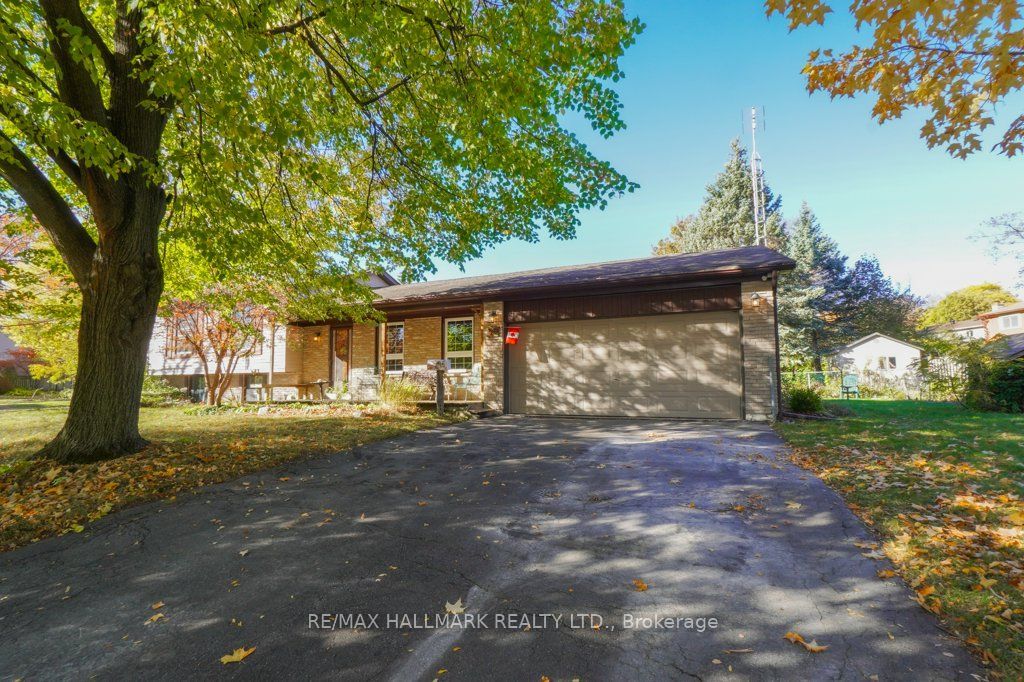 59 Mayvern Crescent