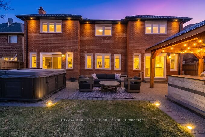 5683 Oldcastle Crescent