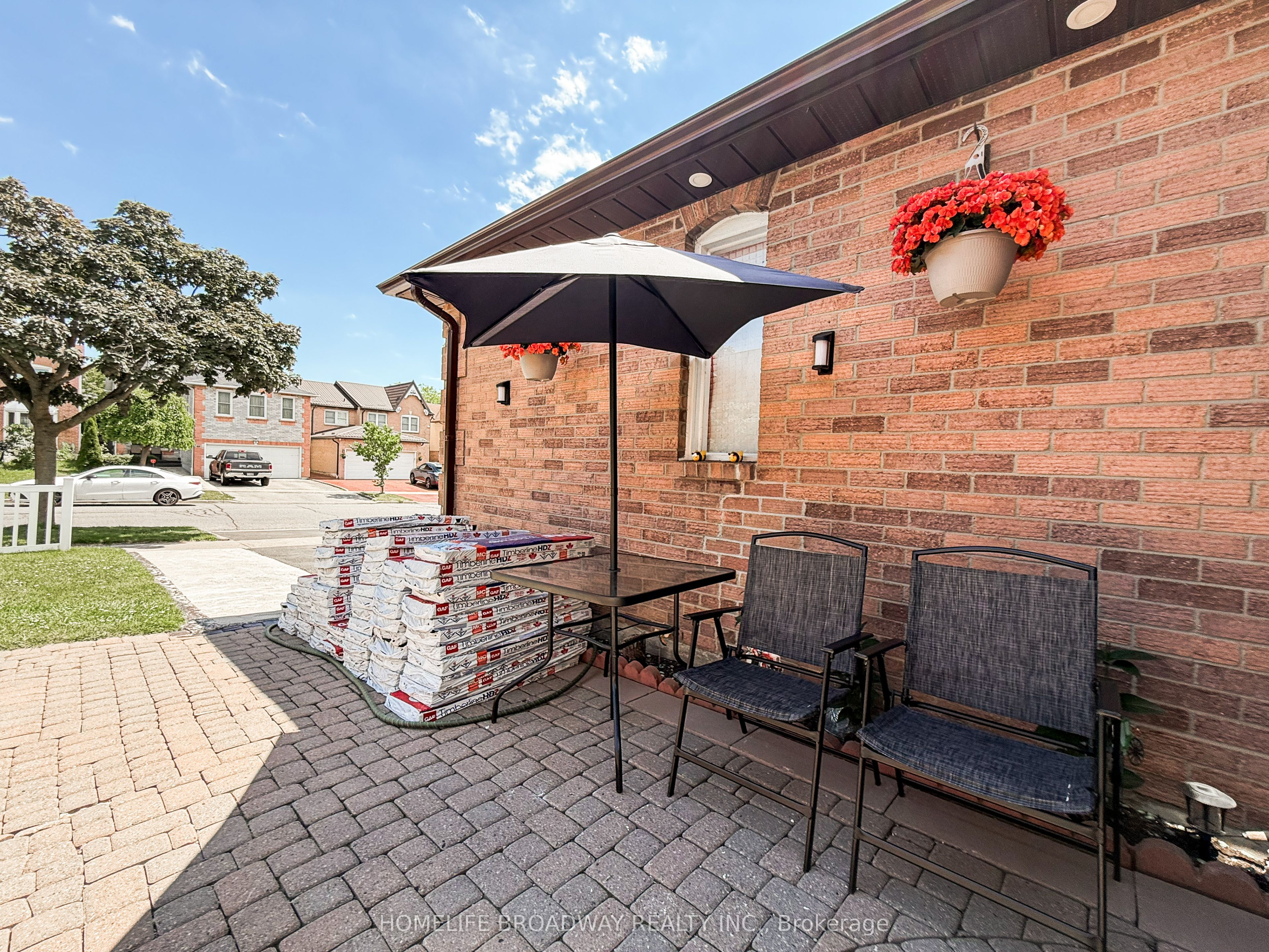 90 Chapman Drive