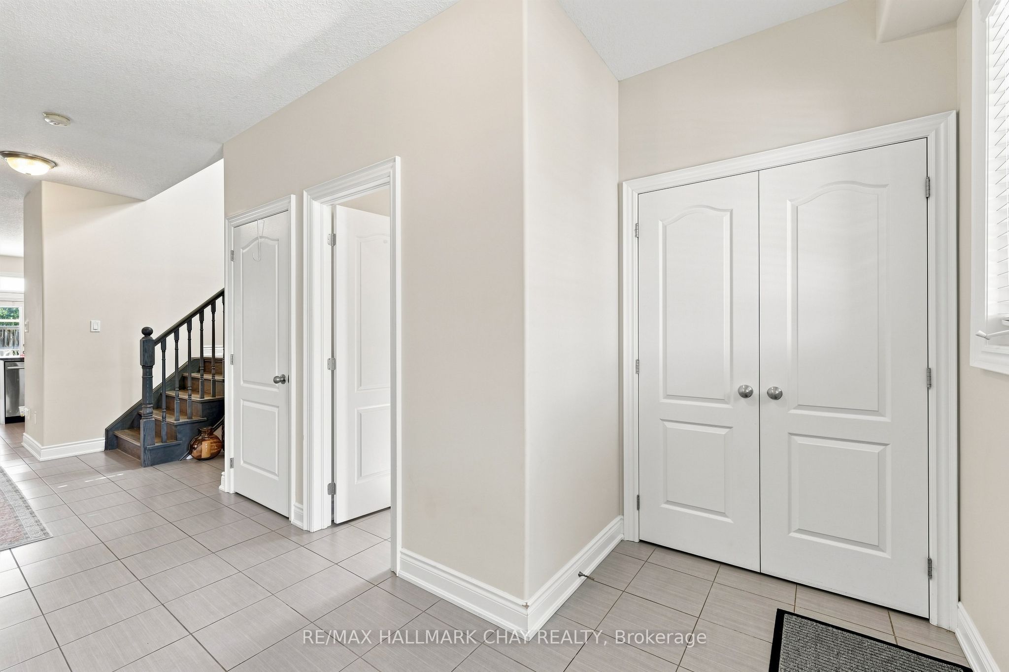 23 Nathan Crescent