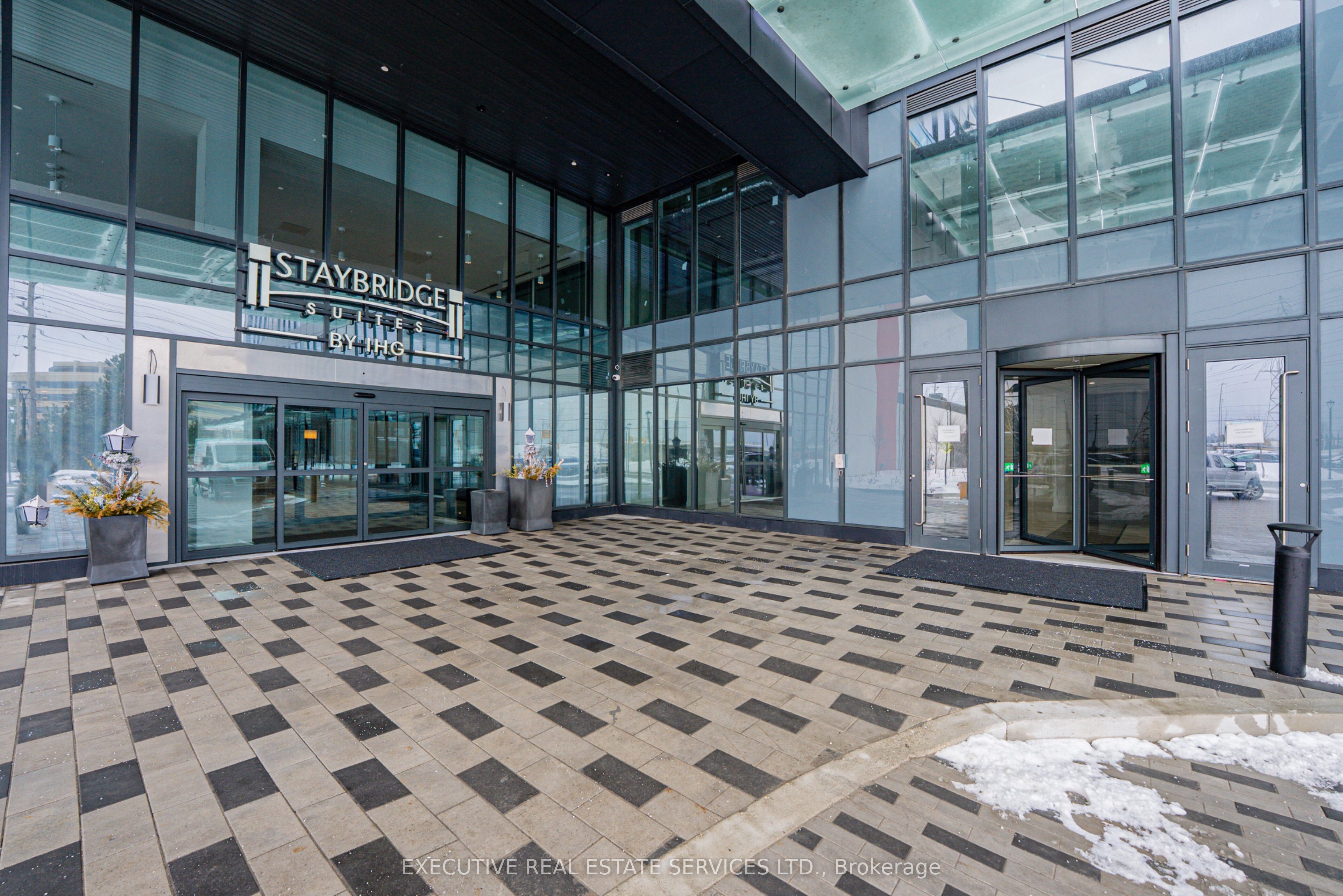 996 Martin Grove Road 405