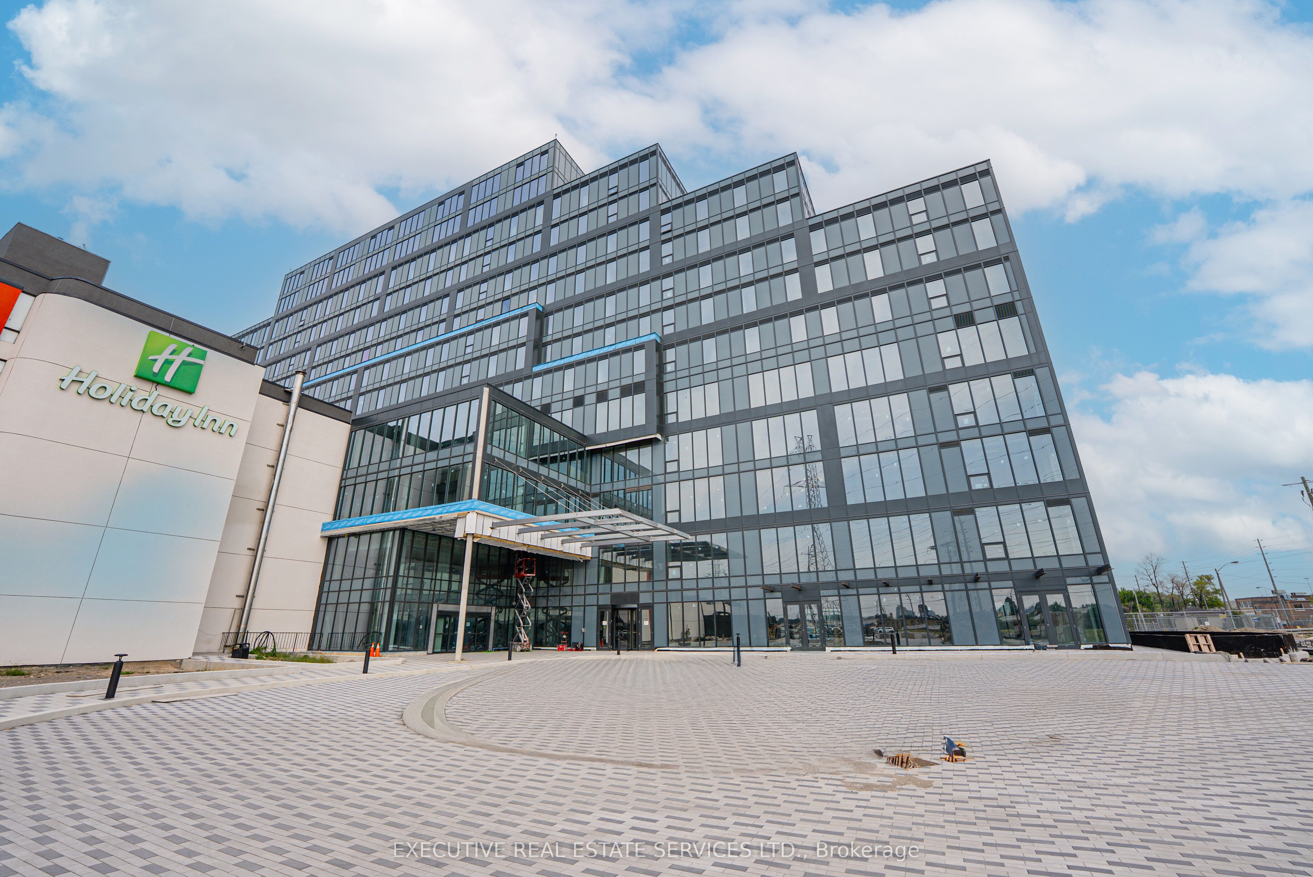 996 Martin Grove Road 405