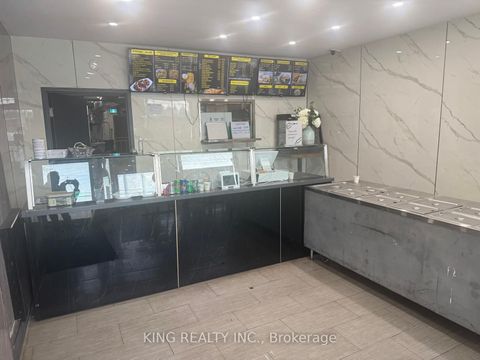 2893 Lawrence Avenue E 11 Toronto E09 ON M1P 2S8