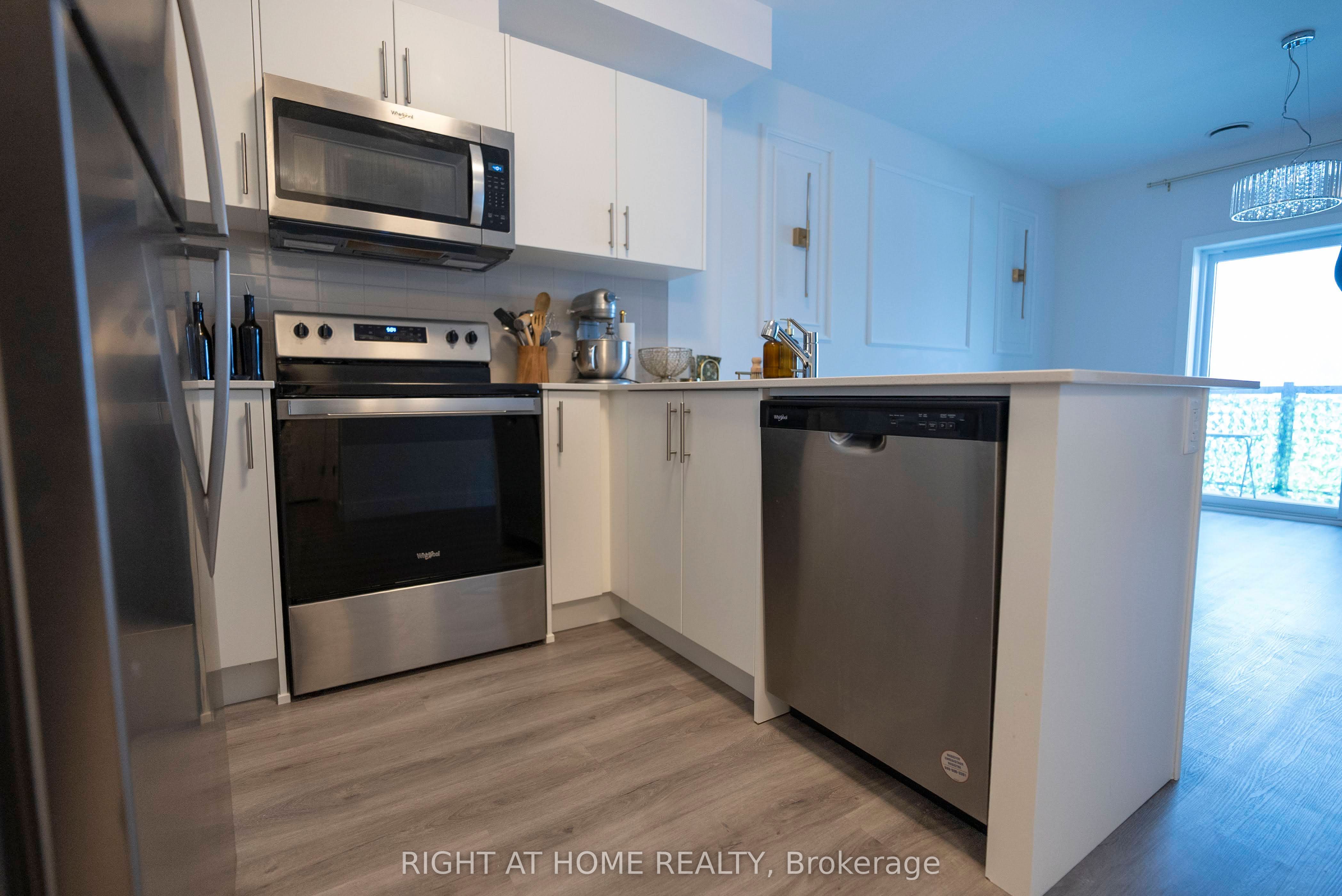 1000 Lackner Place E 302