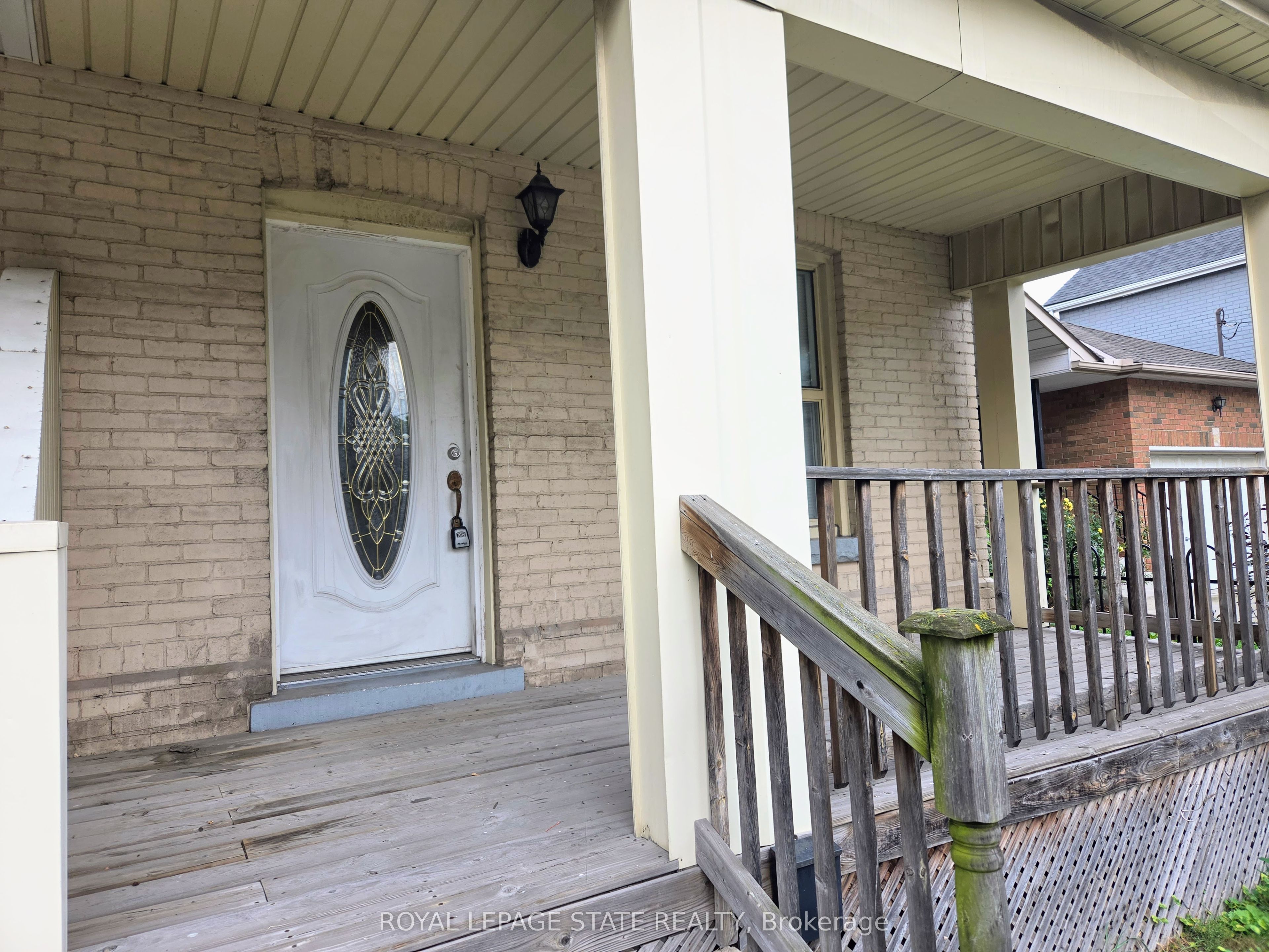72 Emerald Street N