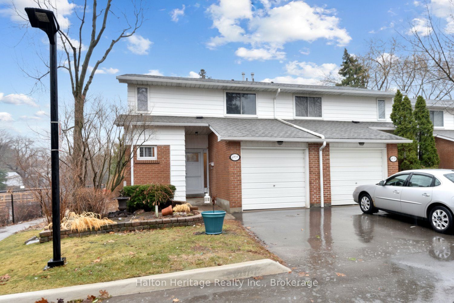 457 Woodview Rd. Road Unit  7