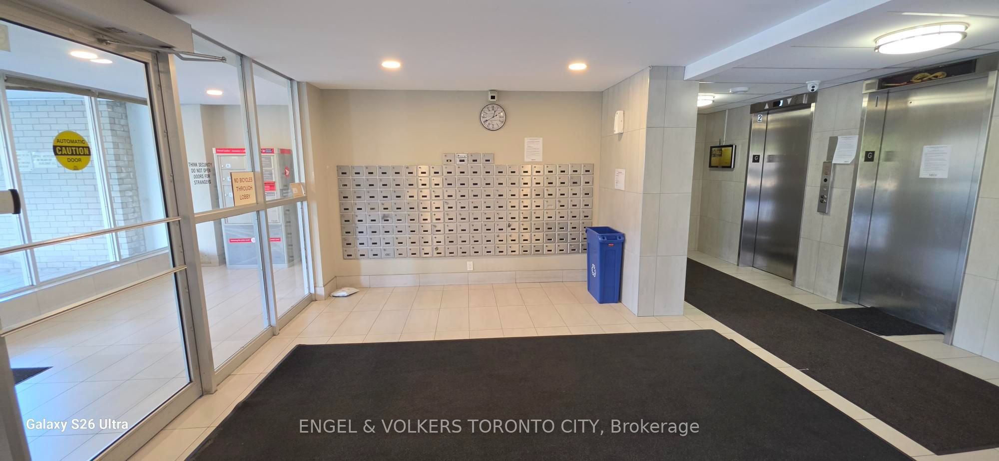 1100 Caven Street 1204