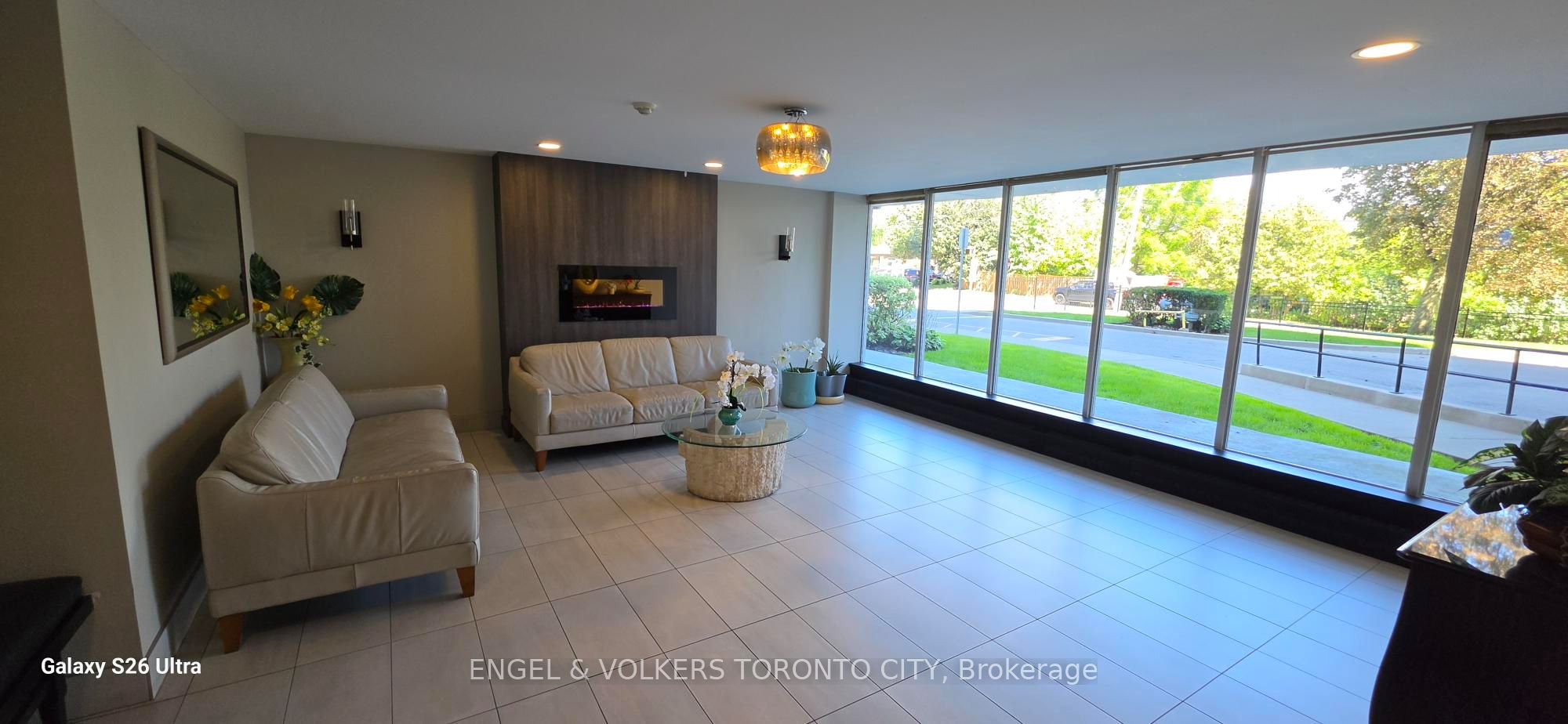1100 Caven Street 1204