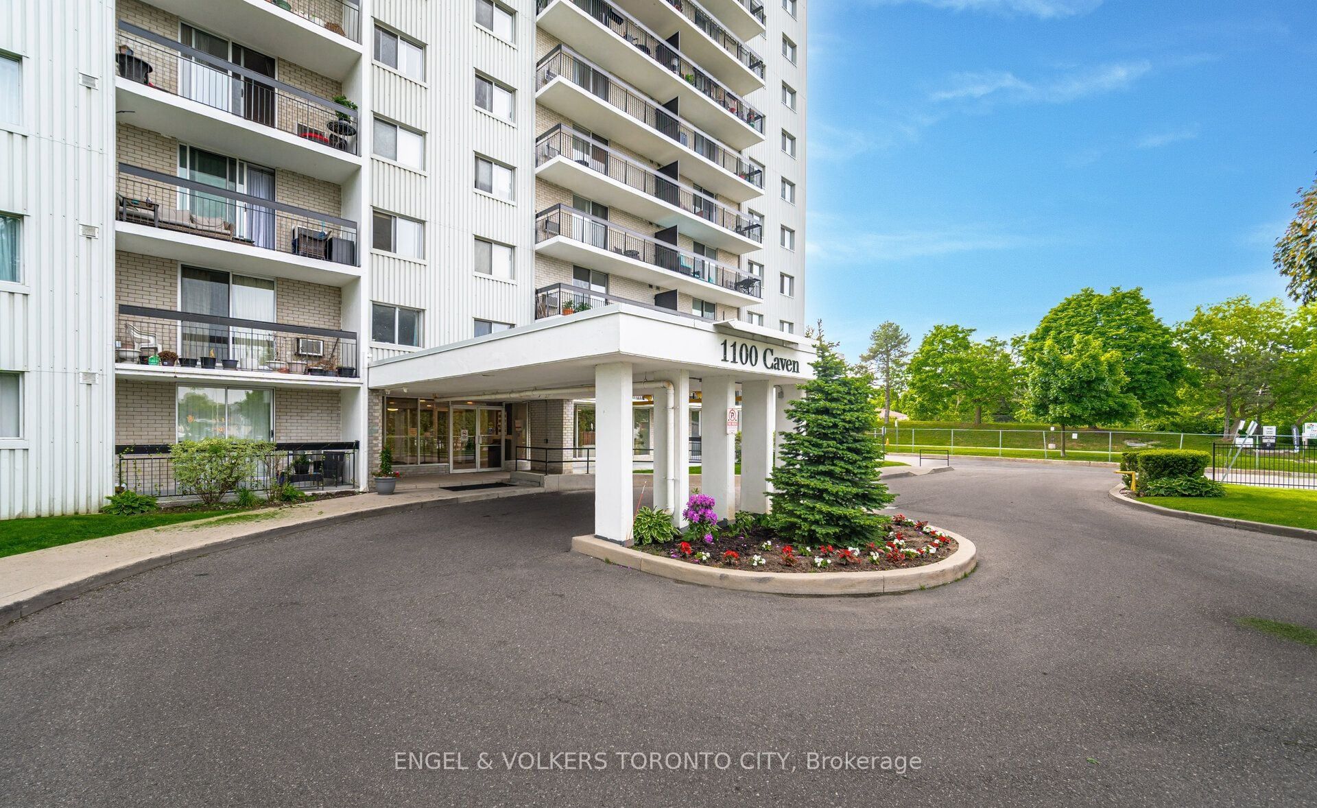 1100 Caven Street 1204